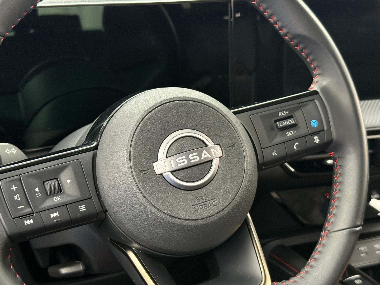 Thumbnail: 2025 Nissan Kicks - 4