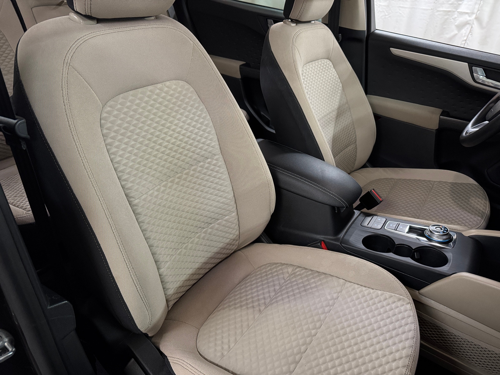 Thumbnail: 2020 Ford Escape - 2