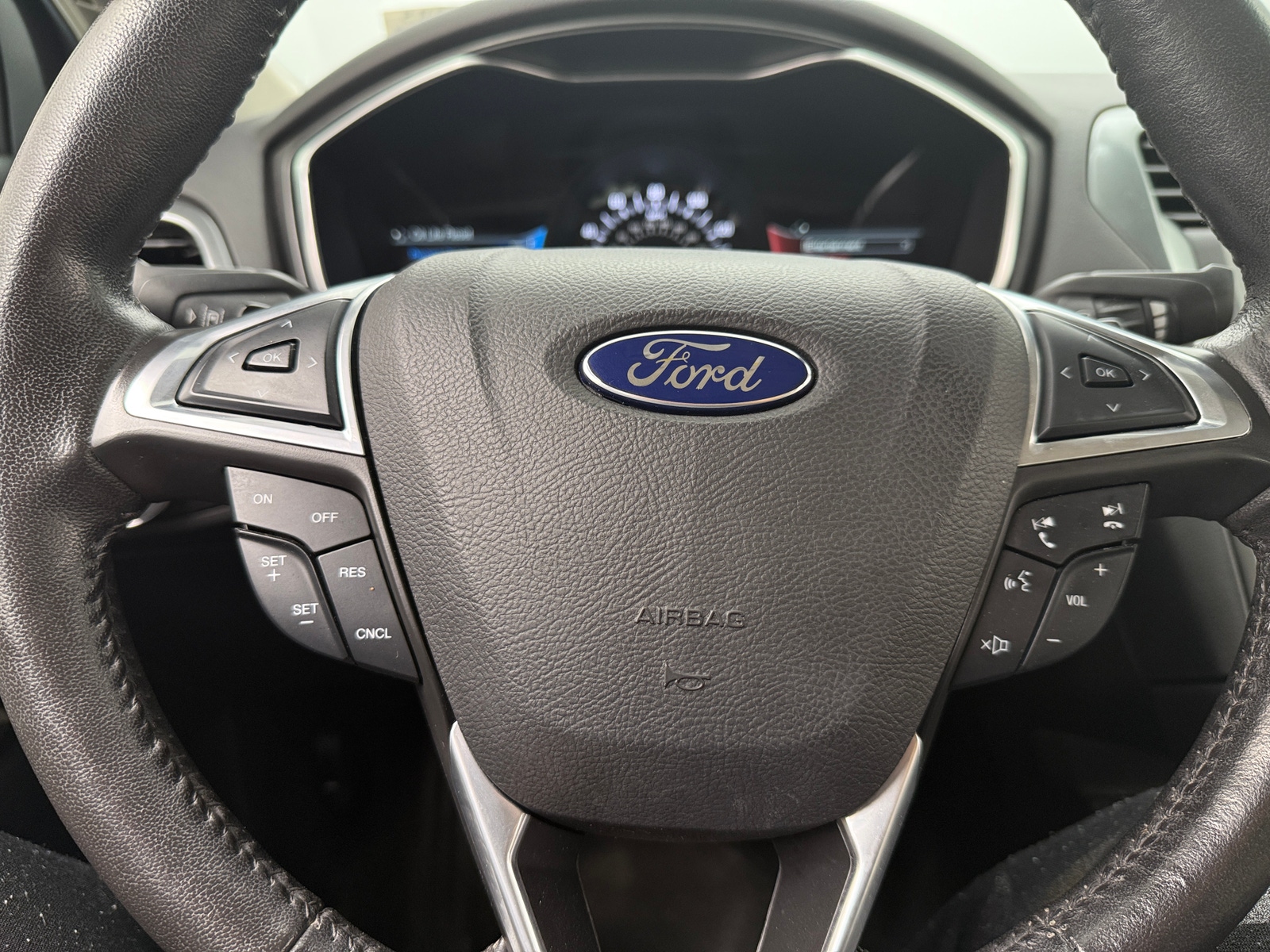 Thumbnail: 2016 Ford Fusion - 4