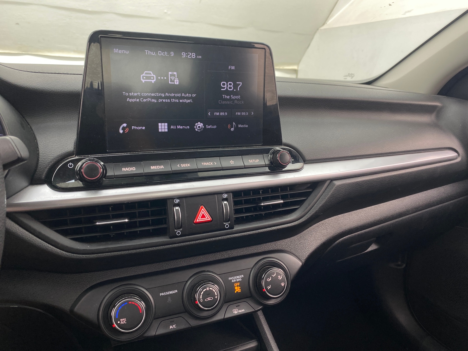 Thumbnail: 2024 Kia Forte - 4