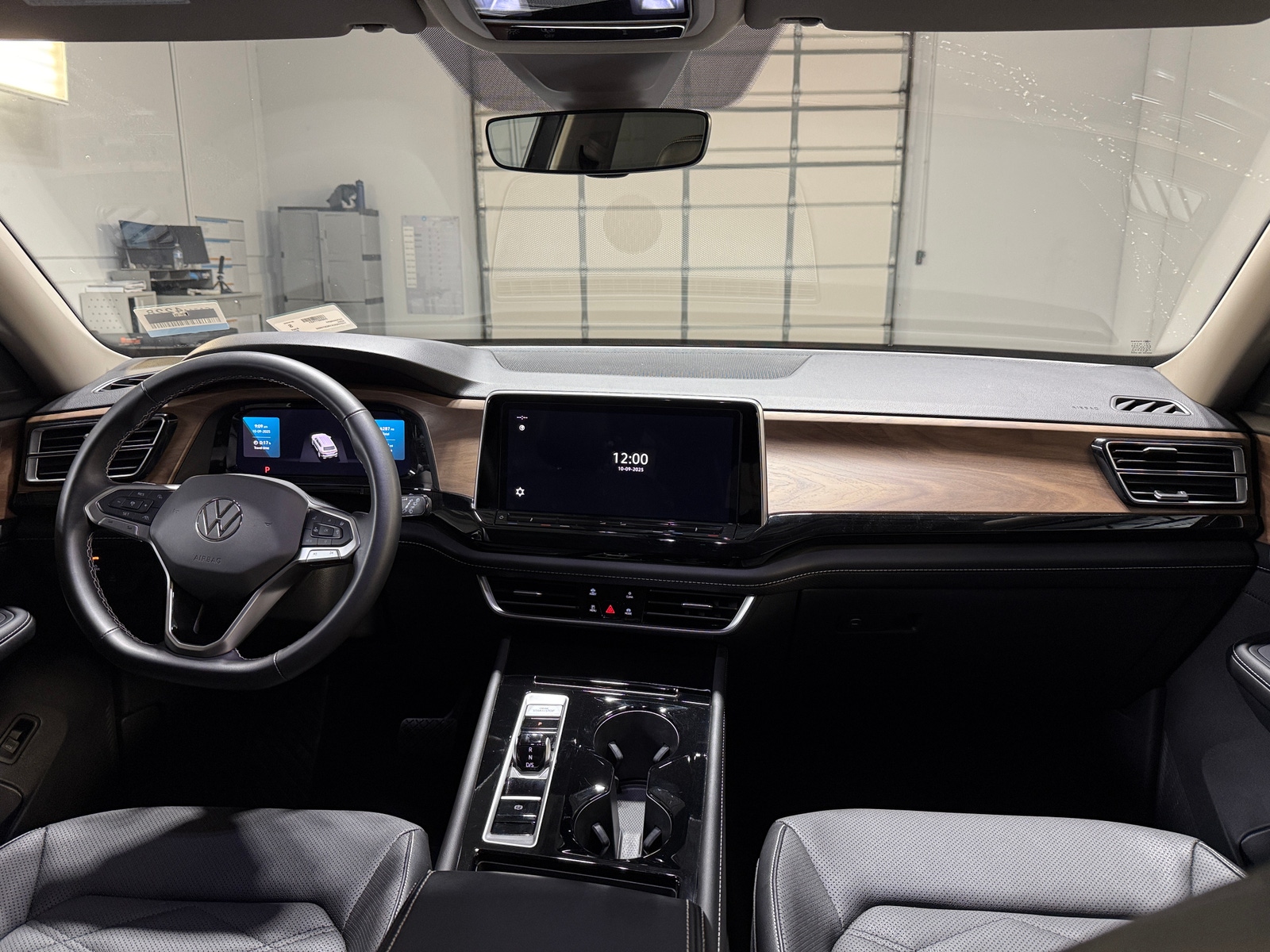 Thumbnail: 2024 Volkswagen Atlas - 2