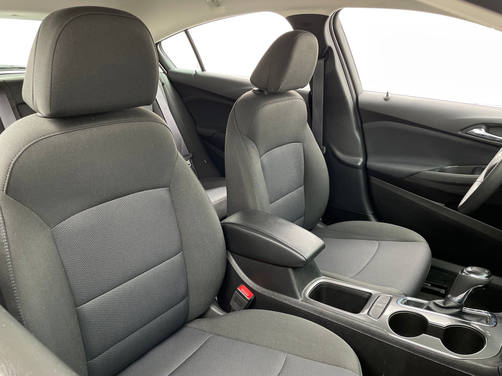 Thumbnail: 2017 Chevrolet Cruze - 2