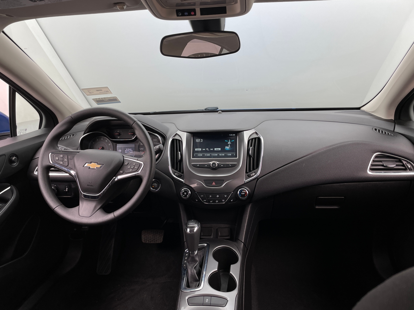 Thumbnail: 2017 Chevrolet Cruze - 3