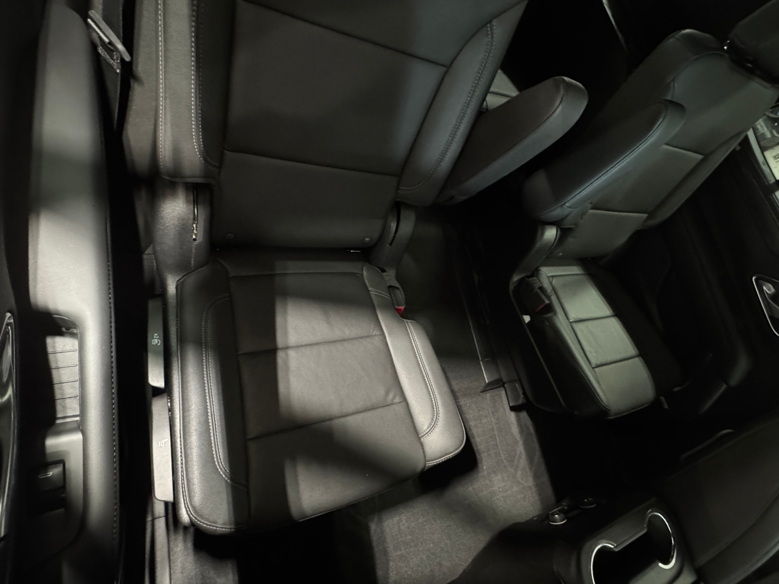 Thumbnail: 2022 Chevrolet Tahoe - 5