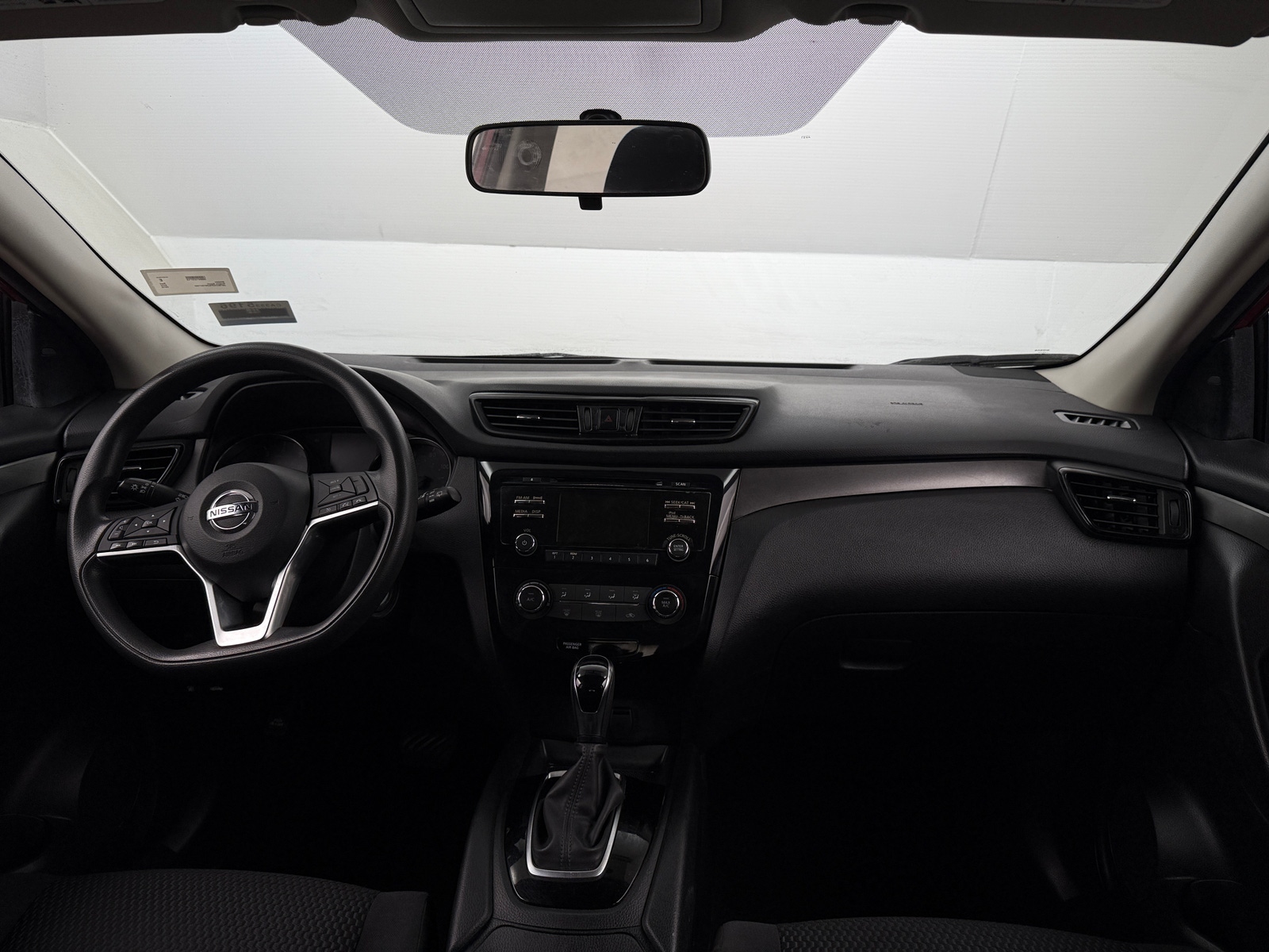 Thumbnail: 2018 Nissan Rogue Sport - 3