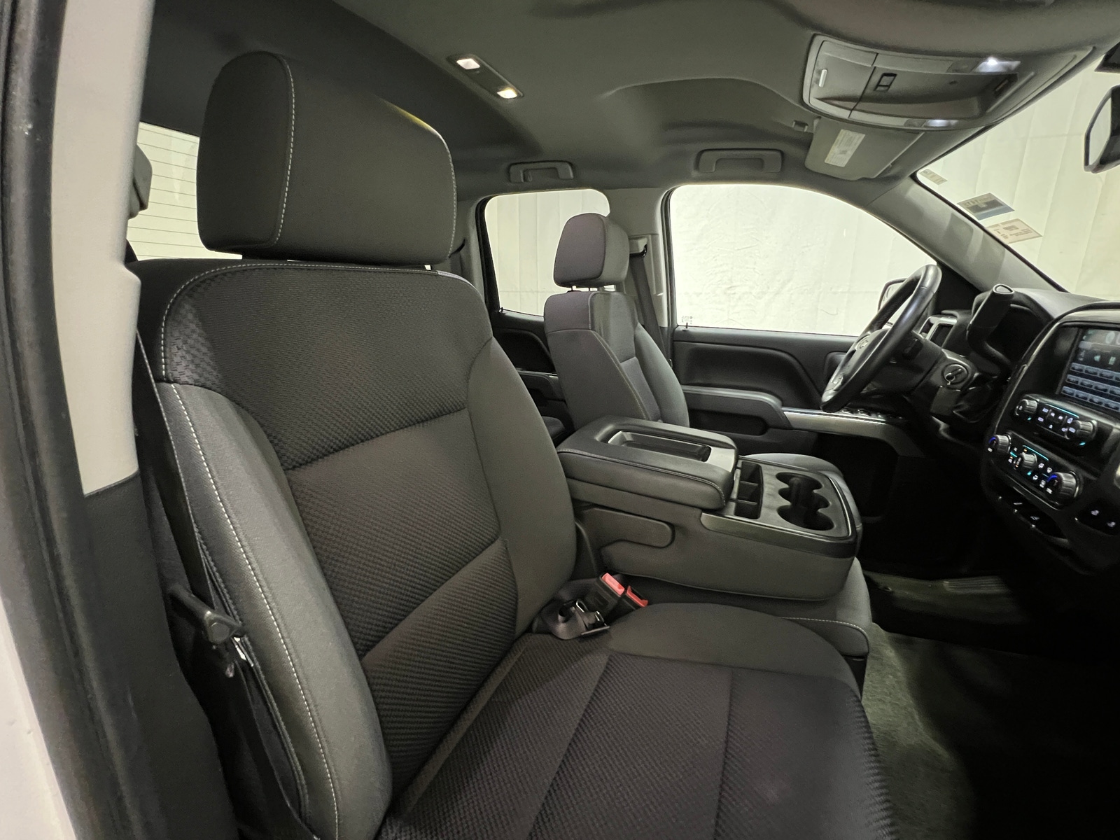 Thumbnail: 2016 Chevrolet Silverado 1500 - 2