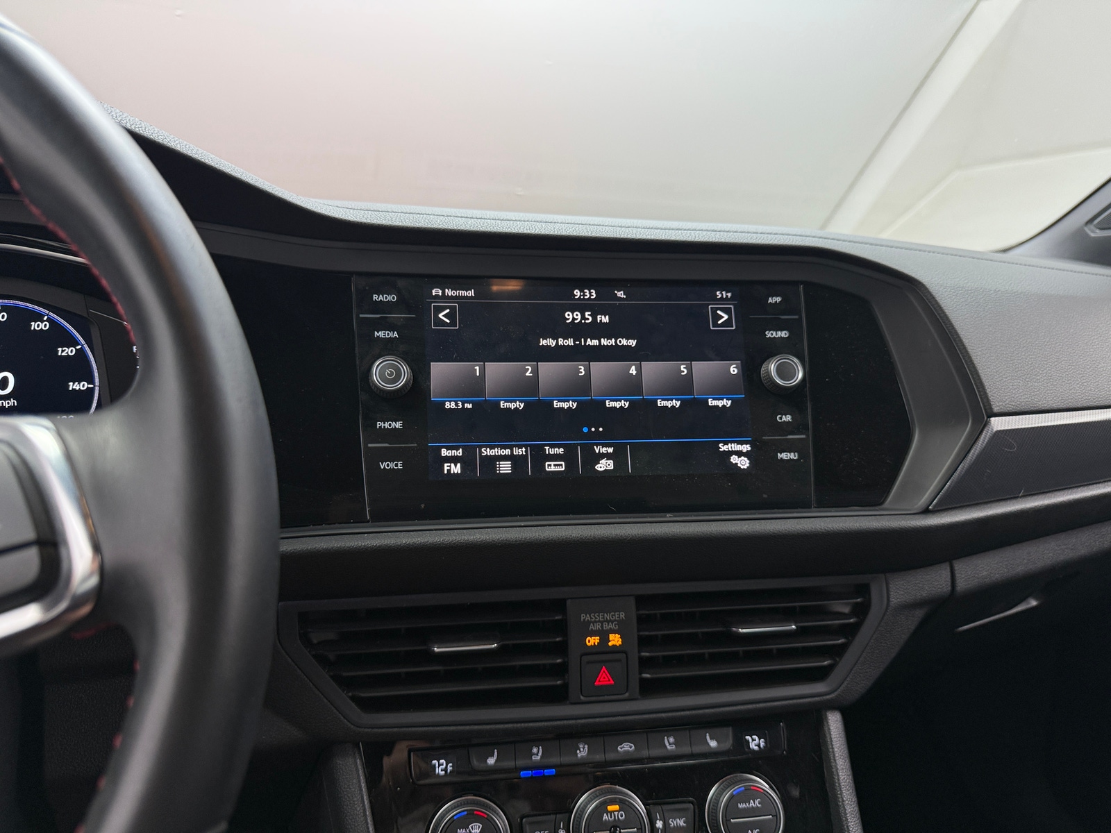 Thumbnail: 2019 Volkswagen Jetta - 4