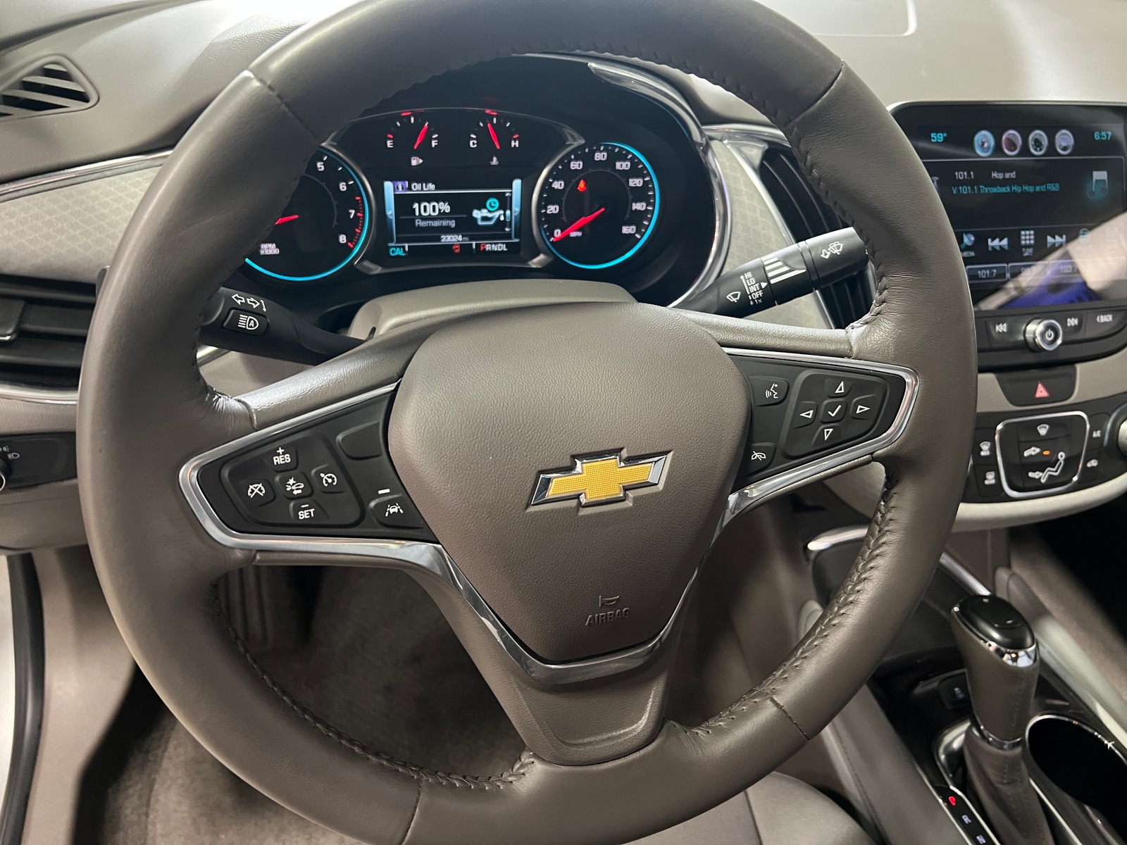 Thumbnail: 2016 Chevrolet Malibu - 5