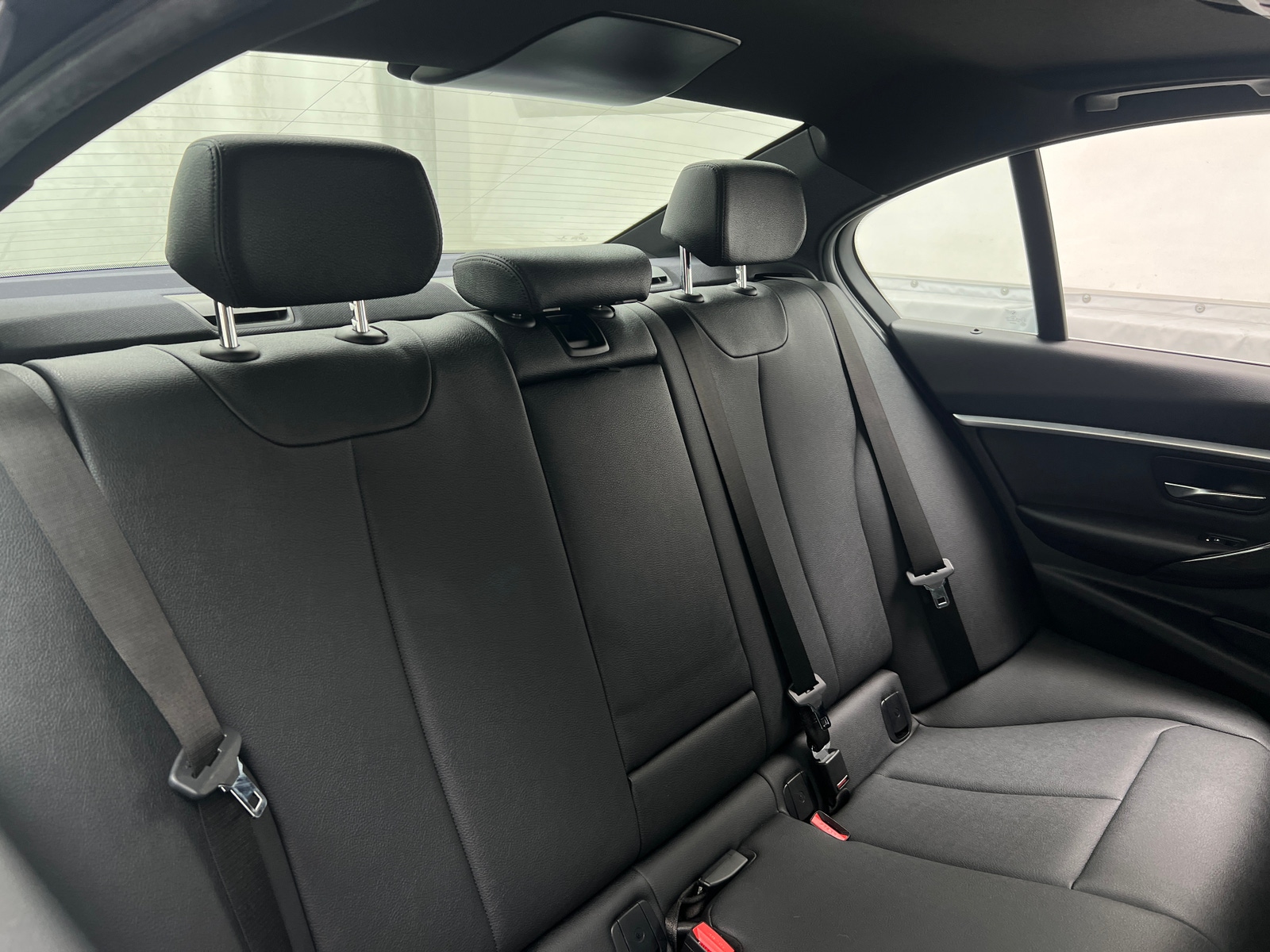 Thumbnail: 2018 BMW 3 Series - 5