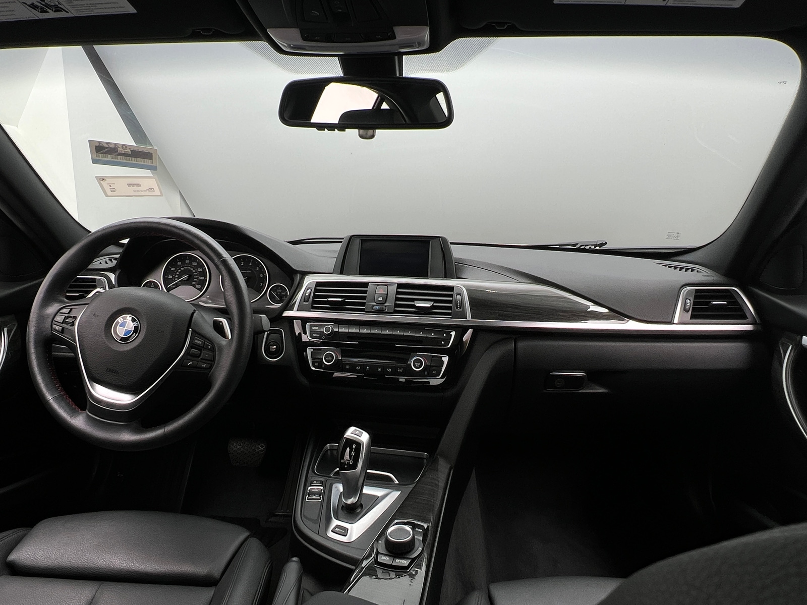 Thumbnail: 2018 BMW 3 Series - 2