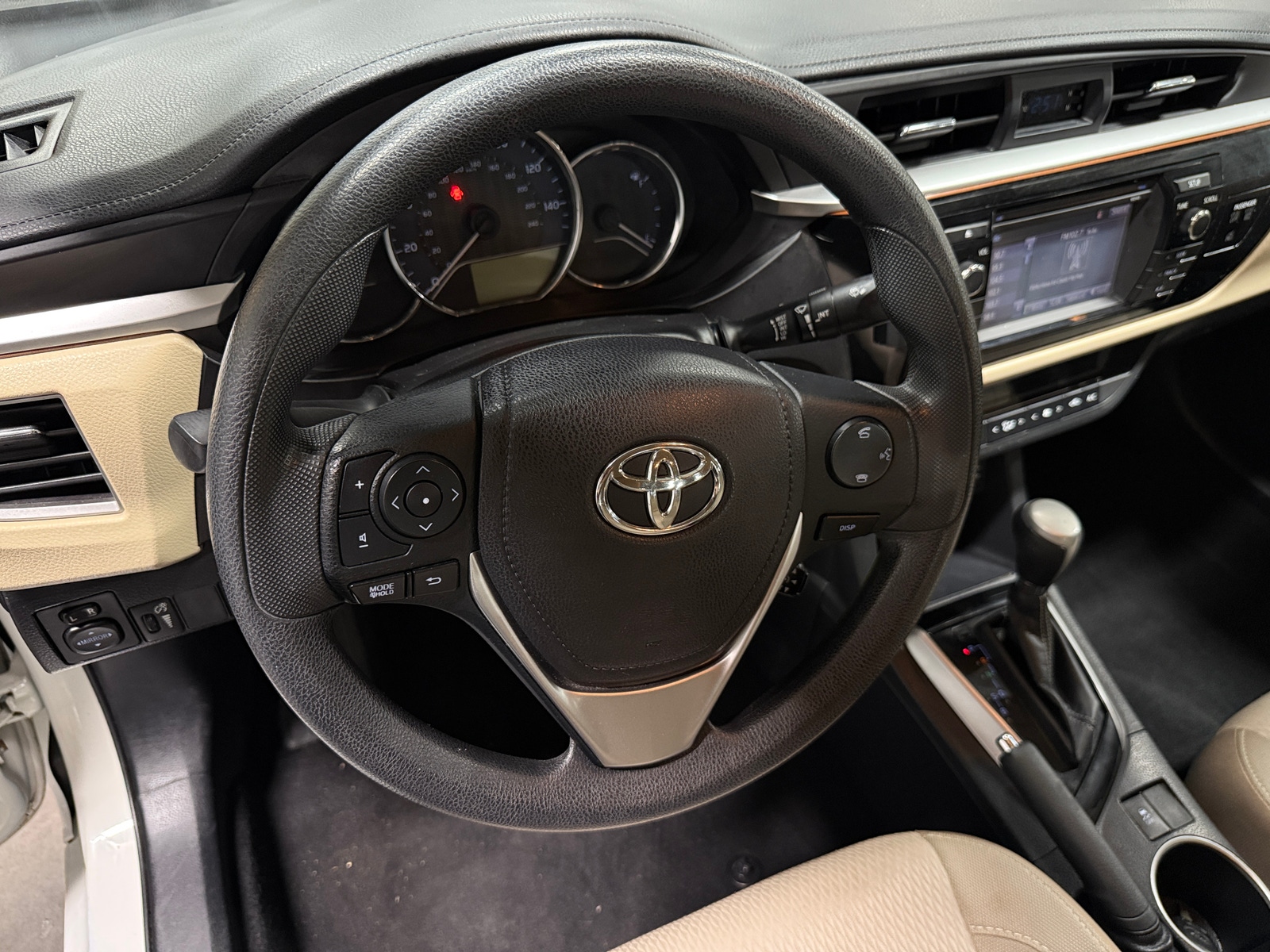 Thumbnail: 2015 Toyota Corolla - 5