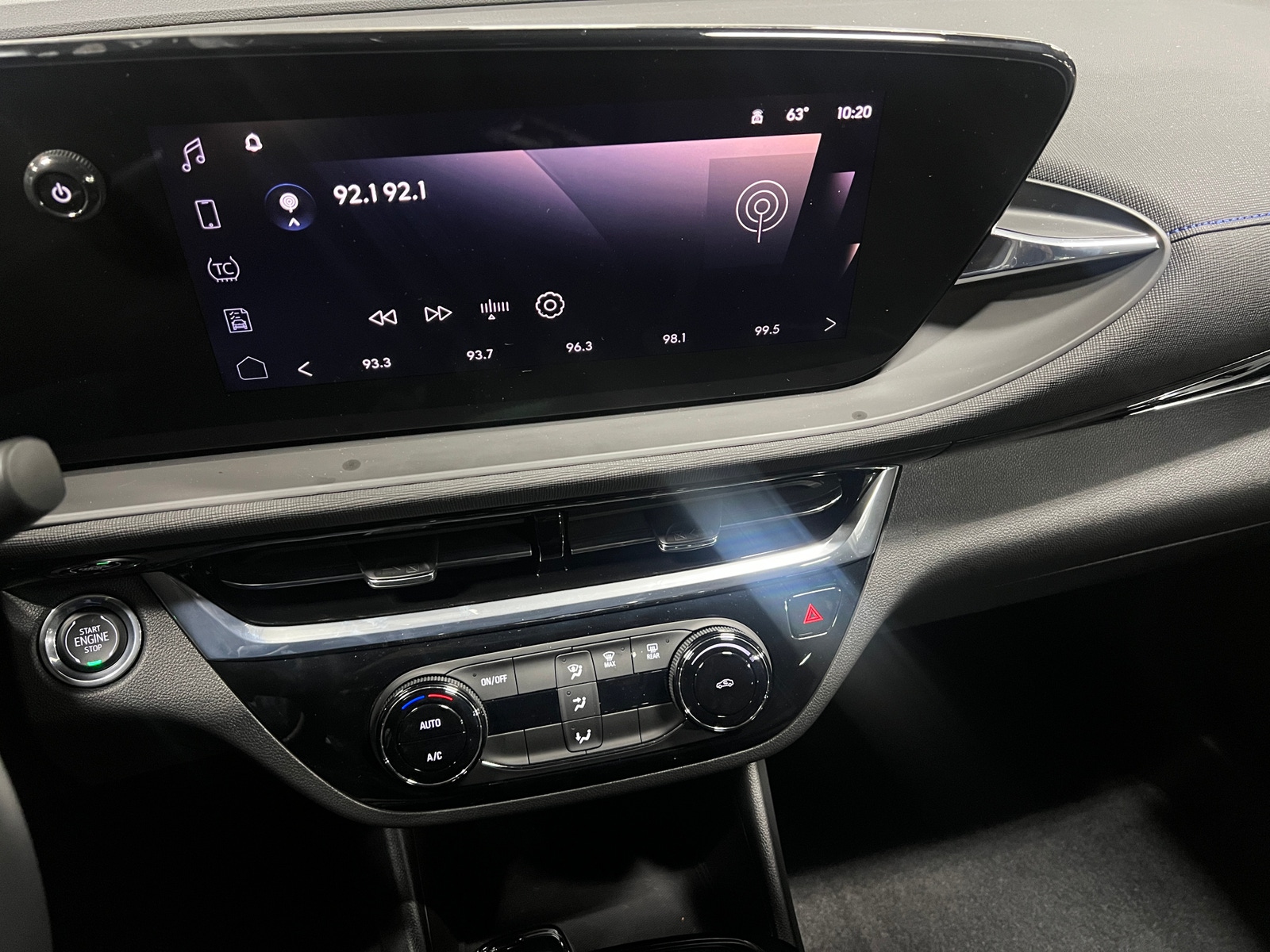 Thumbnail: 2024 Buick Envista - 4