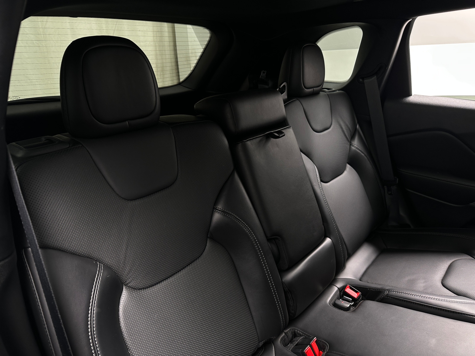 Thumbnail: 2021 Jeep Cherokee - 5