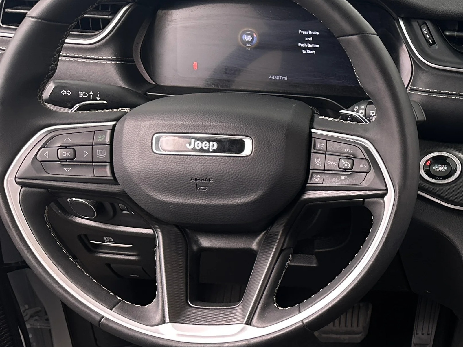 Thumbnail: 2024 Jeep Grand Cherokee L - 4