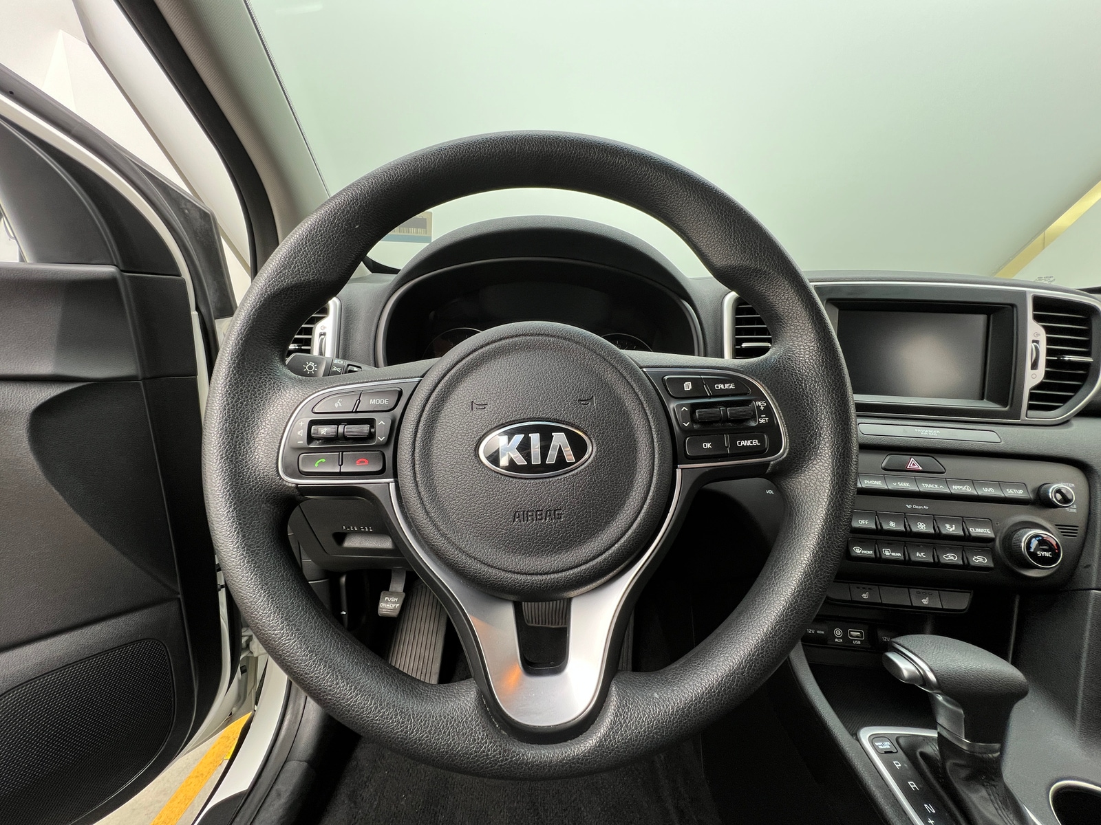 Thumbnail: 2019 Kia Sportage - 5