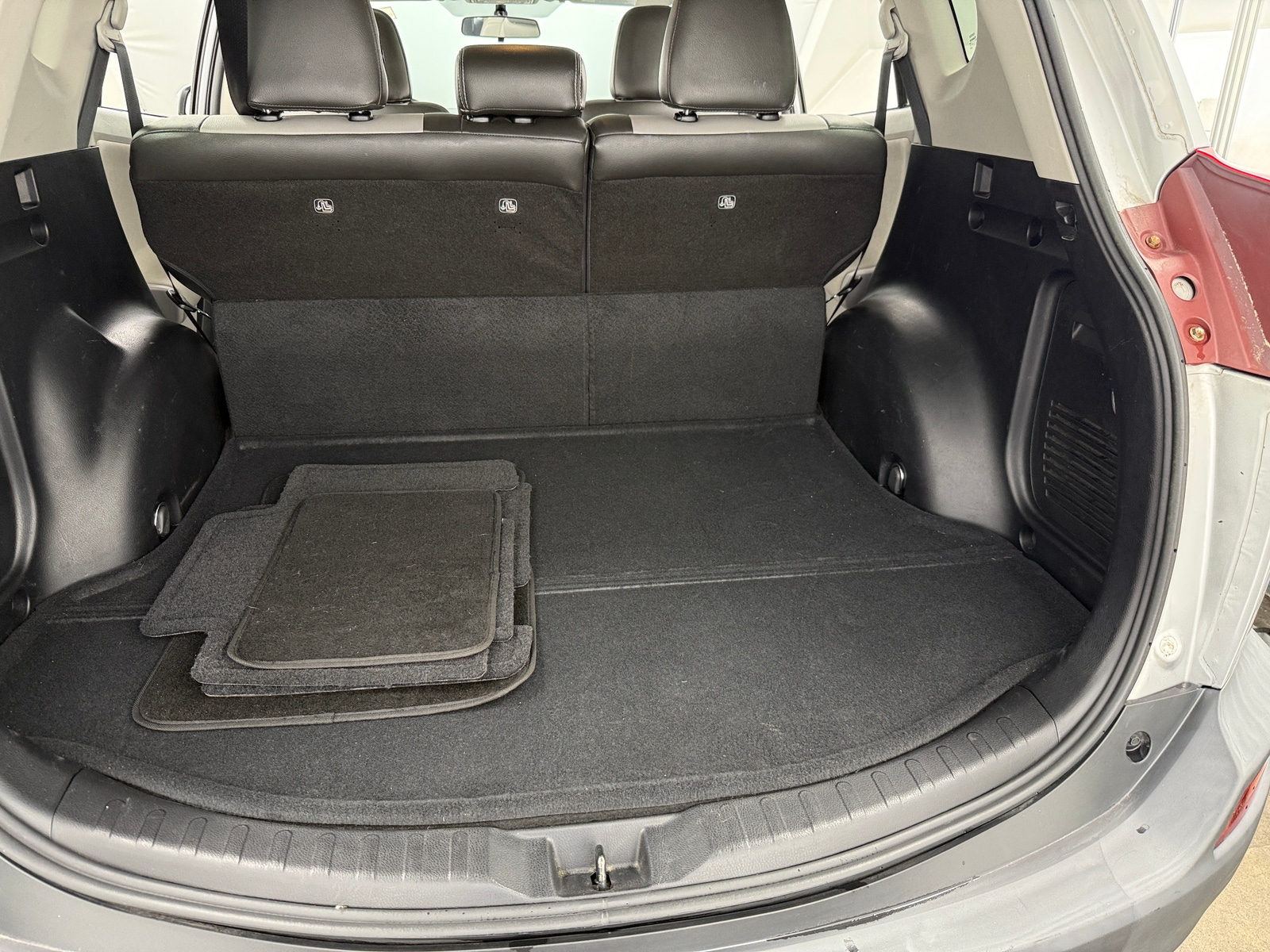 Thumbnail: 2013 Toyota RAV4 - 7