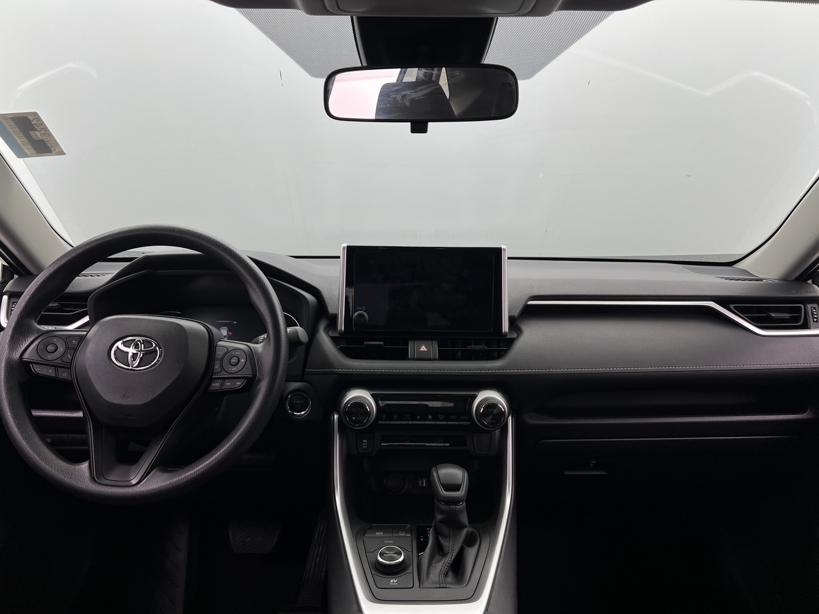 Thumbnail: 2025 Toyota RAV4 - 3