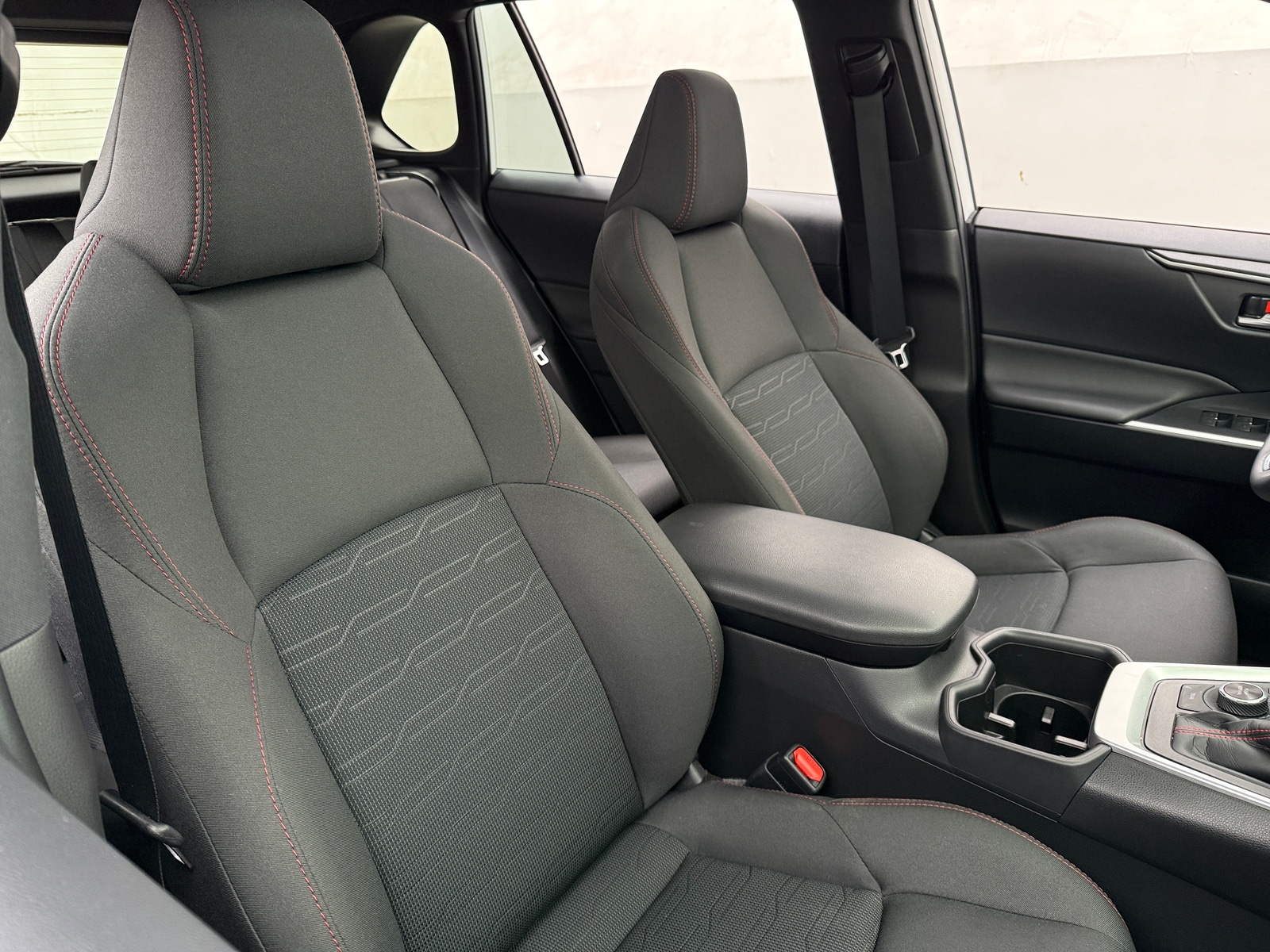 Thumbnail: 2024 Toyota RAV4 - 2