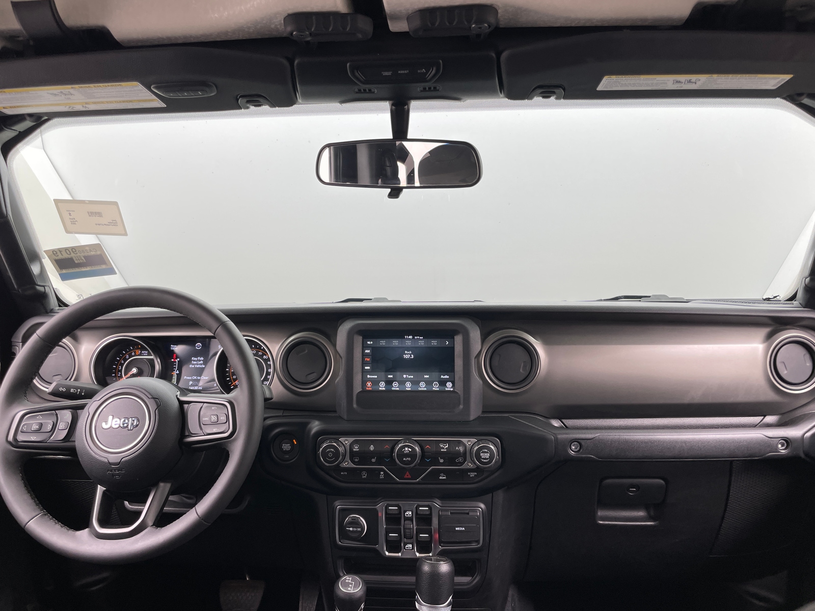 Thumbnail: 2023 Jeep Gladiator - 3