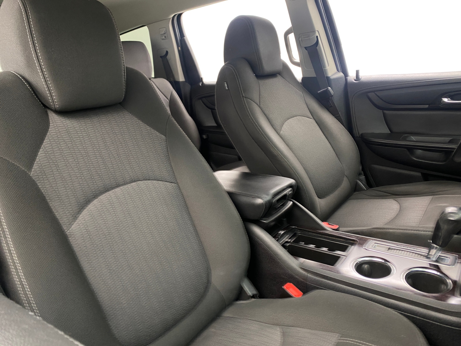 Thumbnail: 2017 Chevrolet Traverse - 2