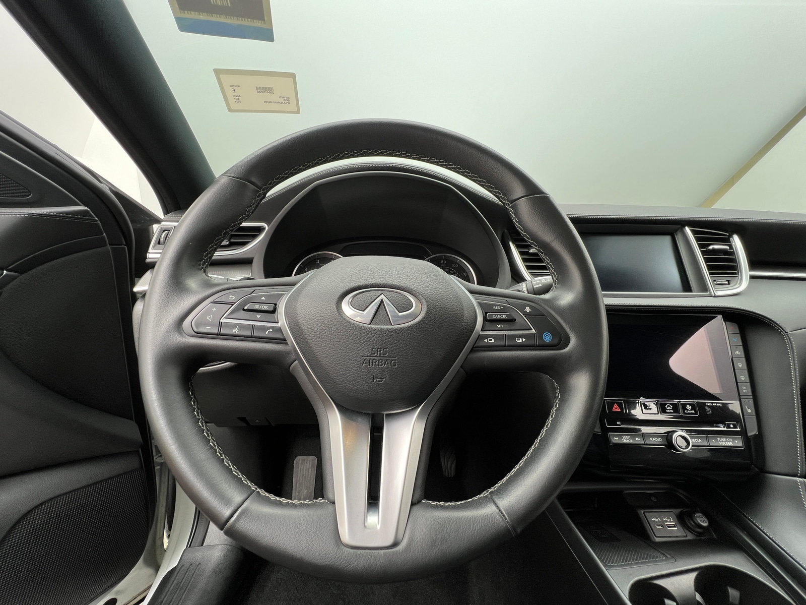 Thumbnail: 2024 INFINITI QX55 - 4