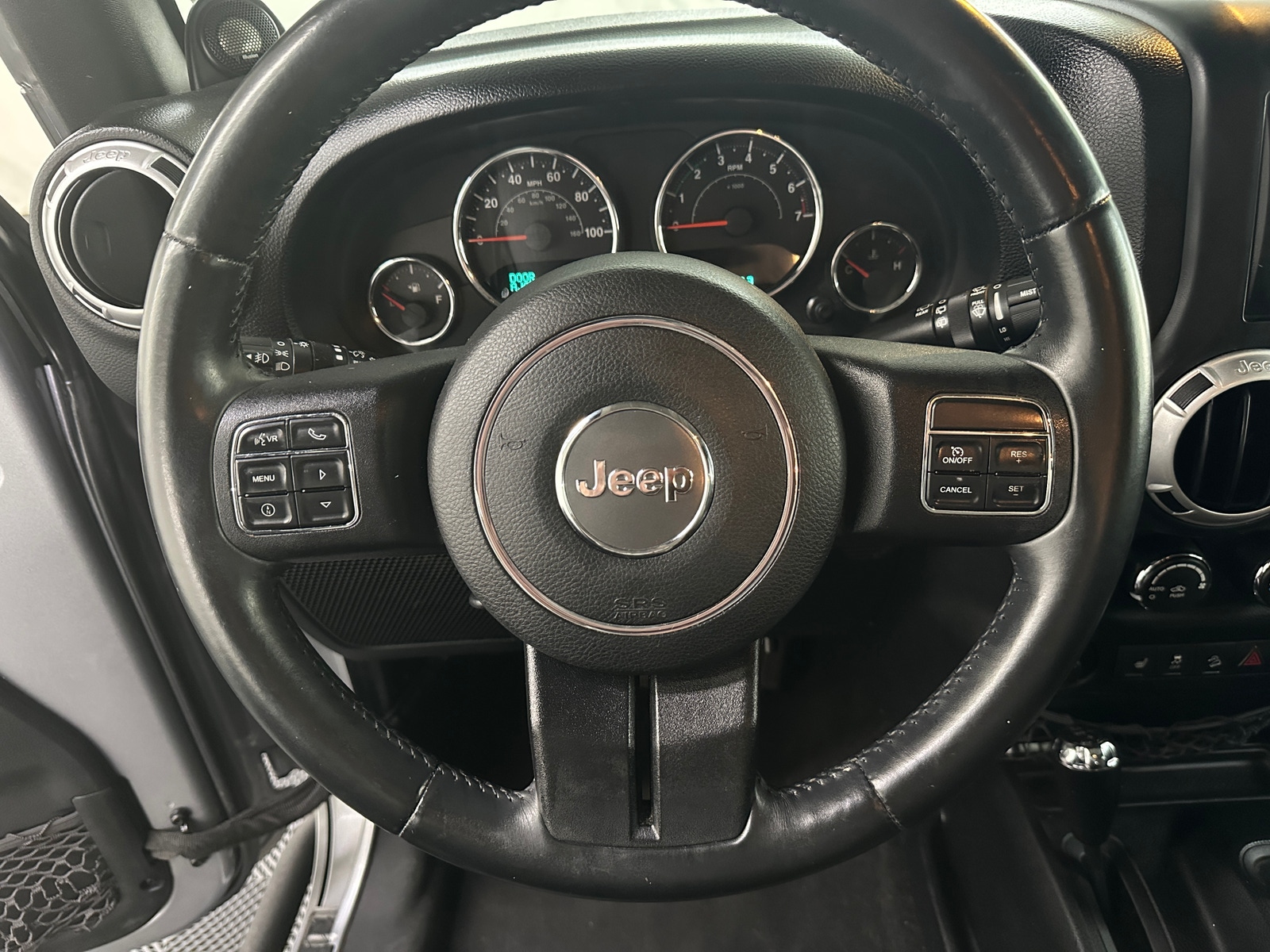 Thumbnail: 2014 Jeep Wrangler - 5