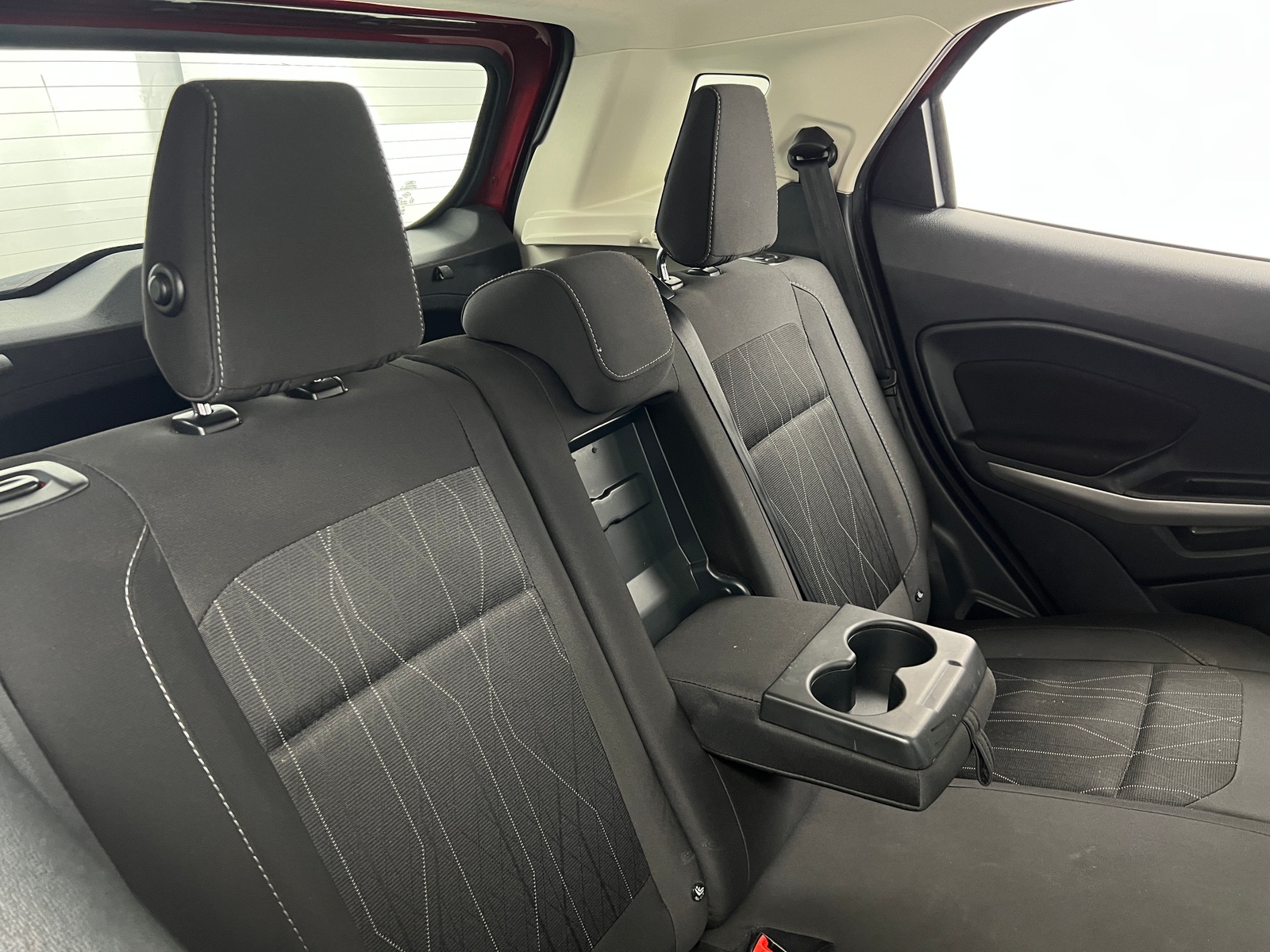 Thumbnail: 2021 Ford EcoSport - 6