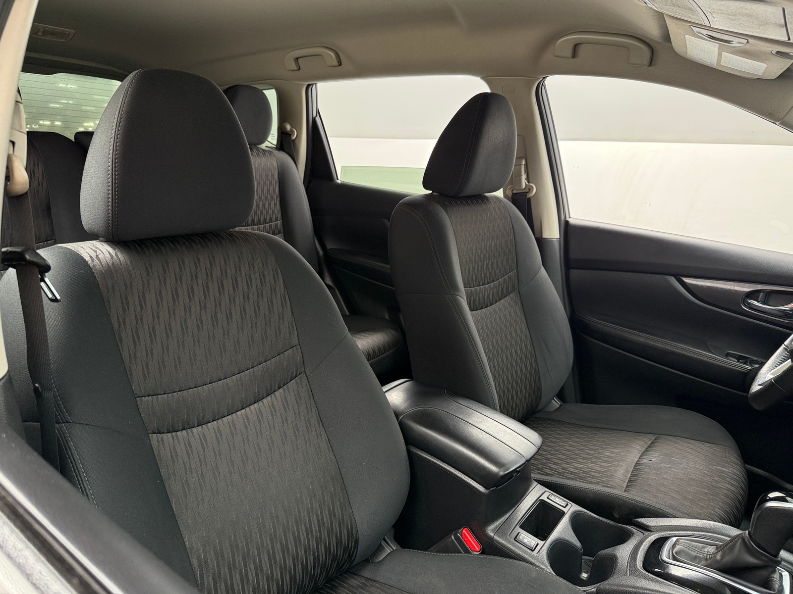 Thumbnail: 2019 Nissan Rogue - 2