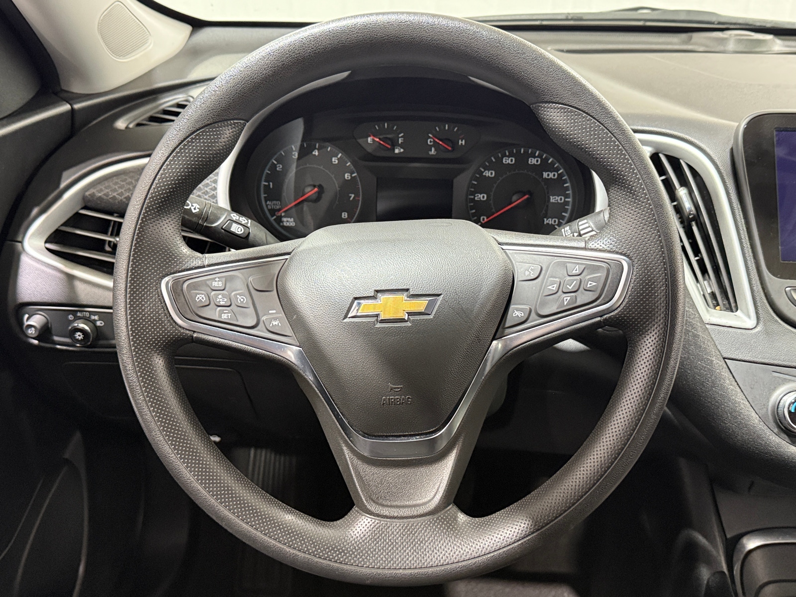 Thumbnail: 2024 Chevrolet Malibu - 5