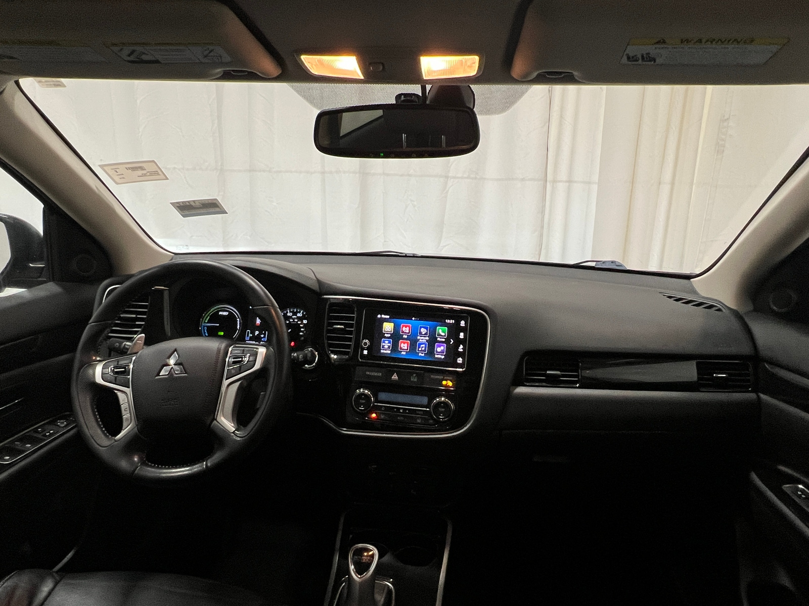 Thumbnail: 2018 Mitsubishi Outlander - 2