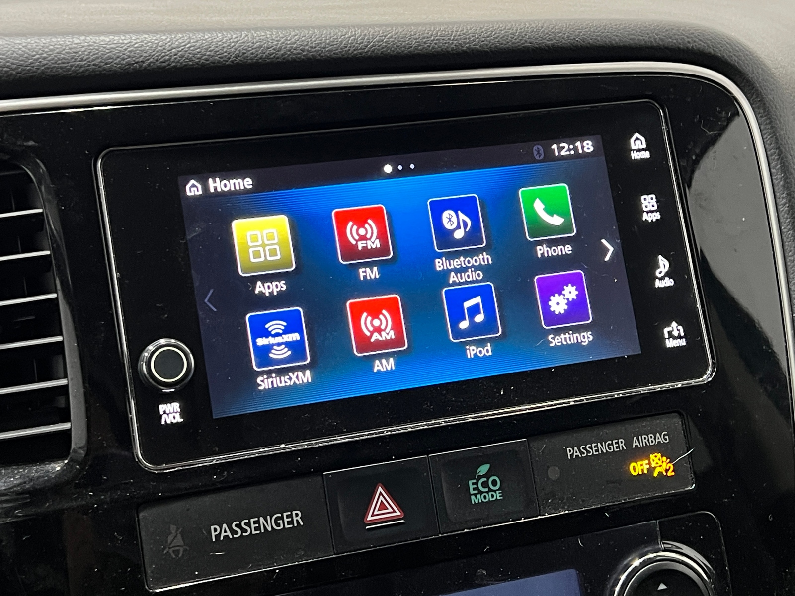Thumbnail: 2018 Mitsubishi Outlander - 3