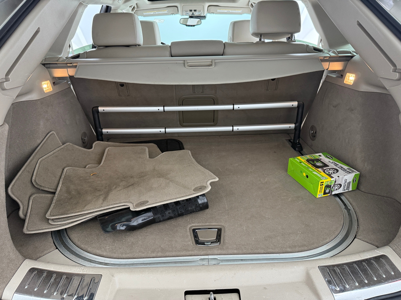 Thumbnail: 2013 Cadillac SRX - 6