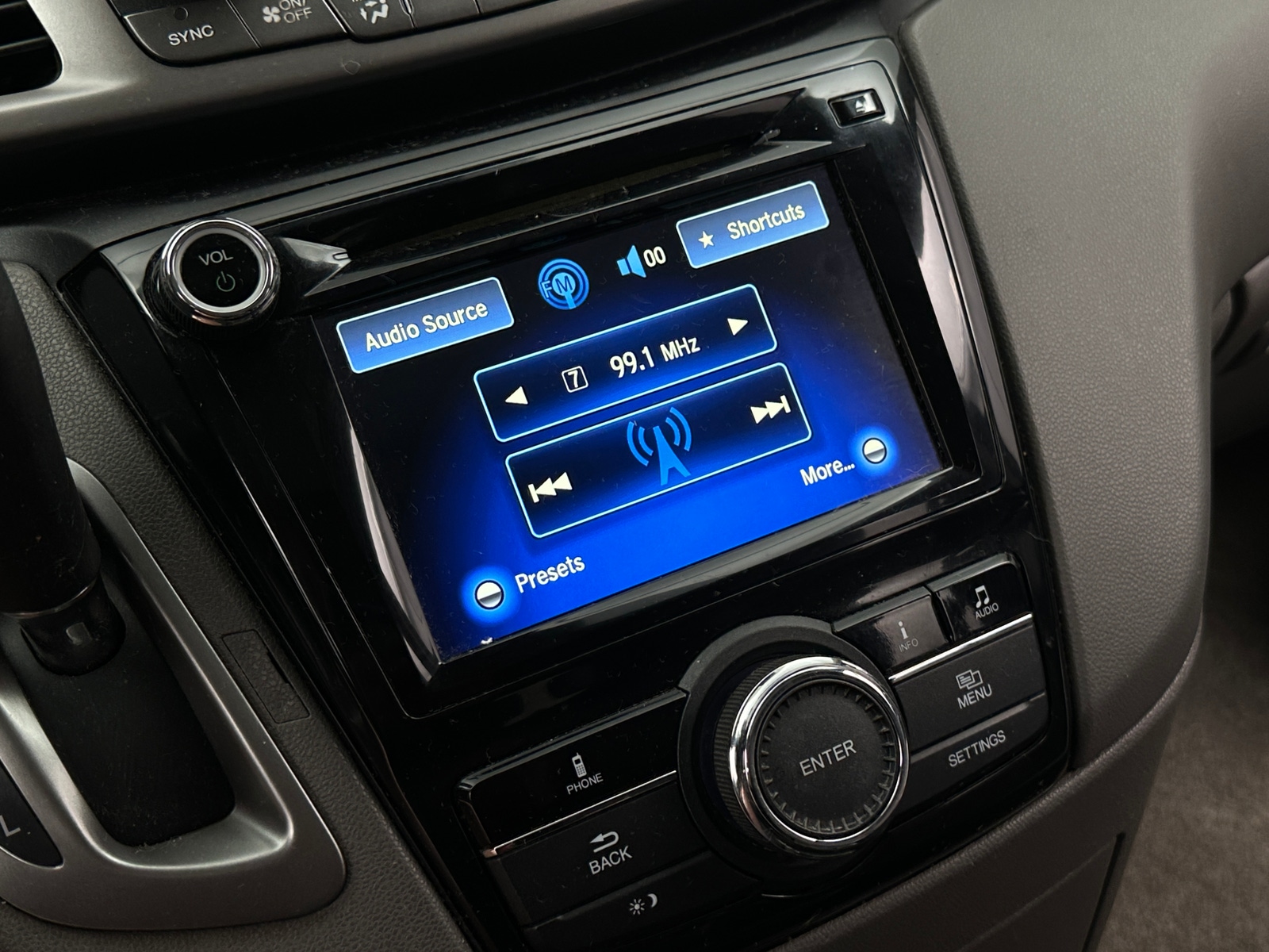 Thumbnail: 2016 Honda Odyssey - 3