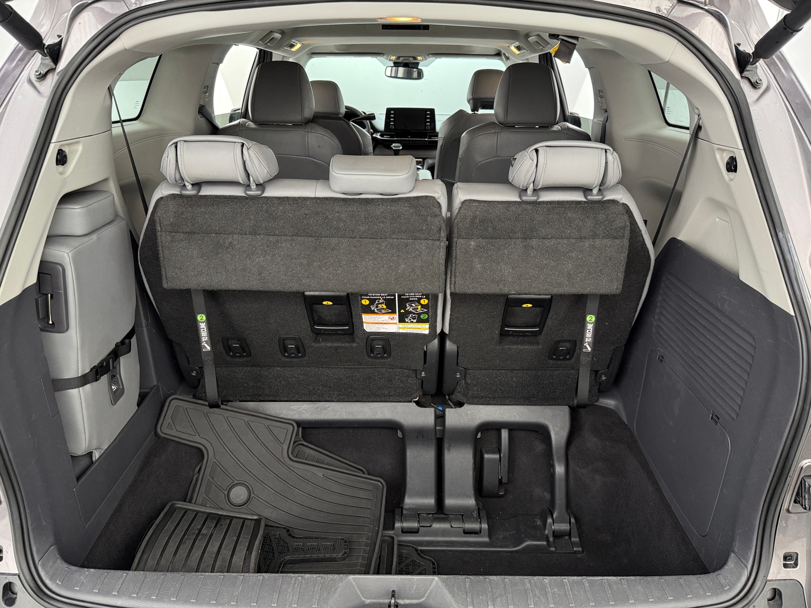 Thumbnail: 2022 Toyota Sienna - 6