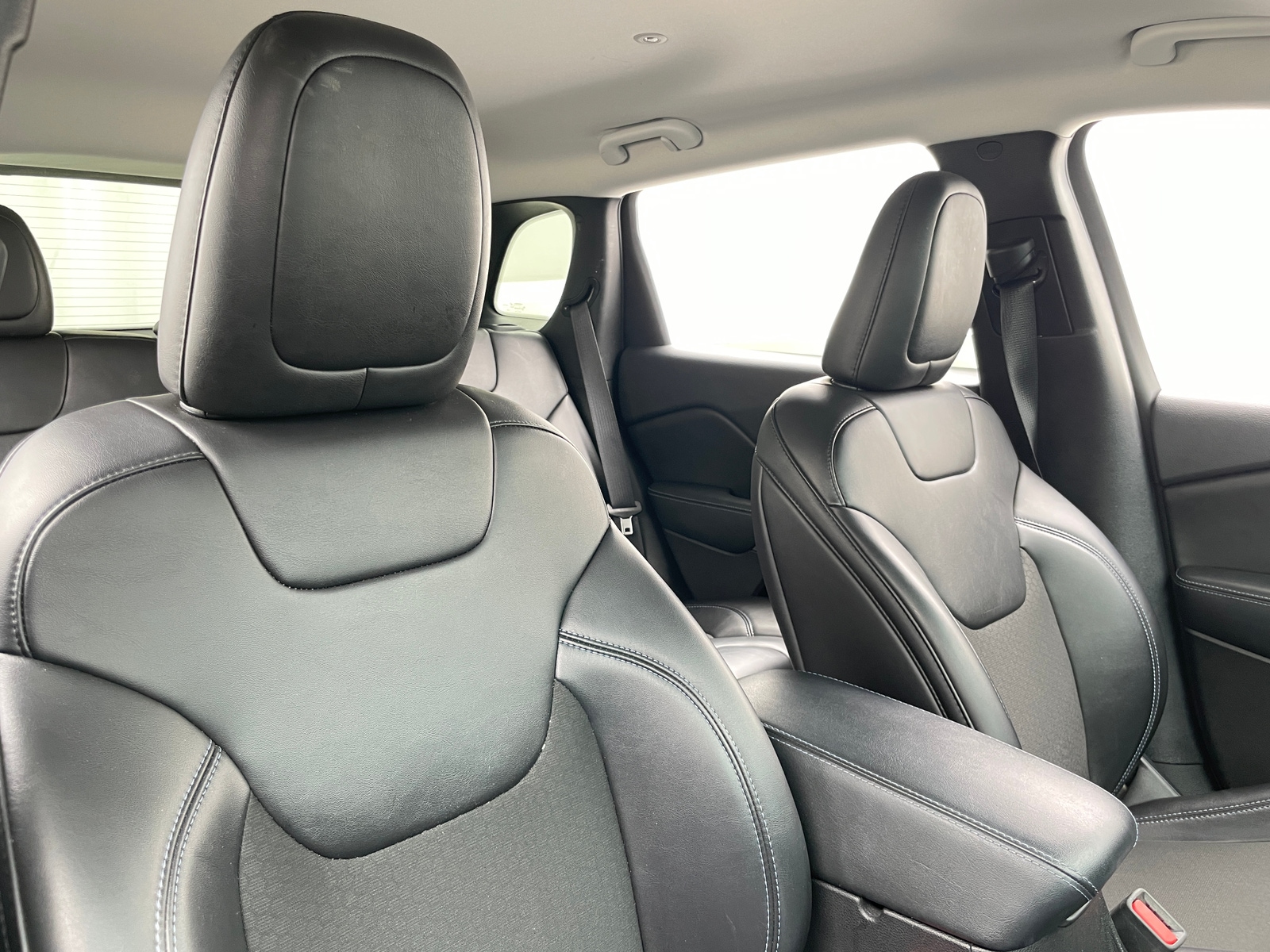 Thumbnail: 2019 Jeep Cherokee - 2
