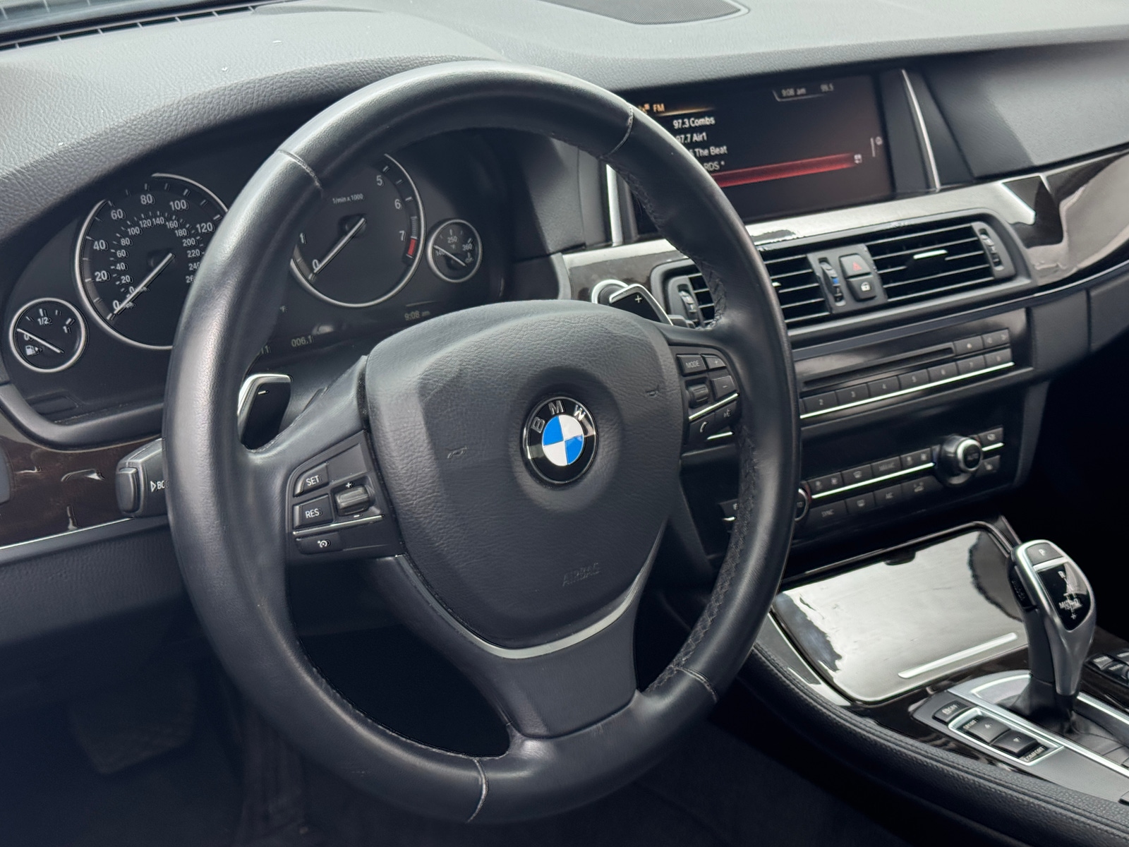 Thumbnail: 2016 BMW 5 Series - 4