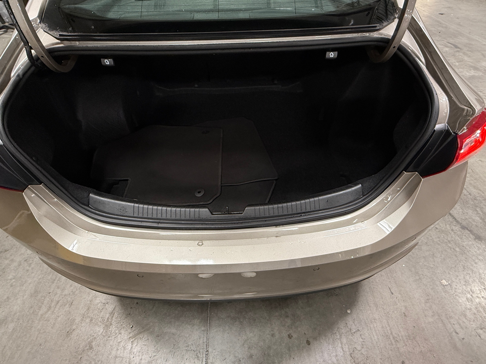 Thumbnail: 2024 Chevrolet Malibu - 6