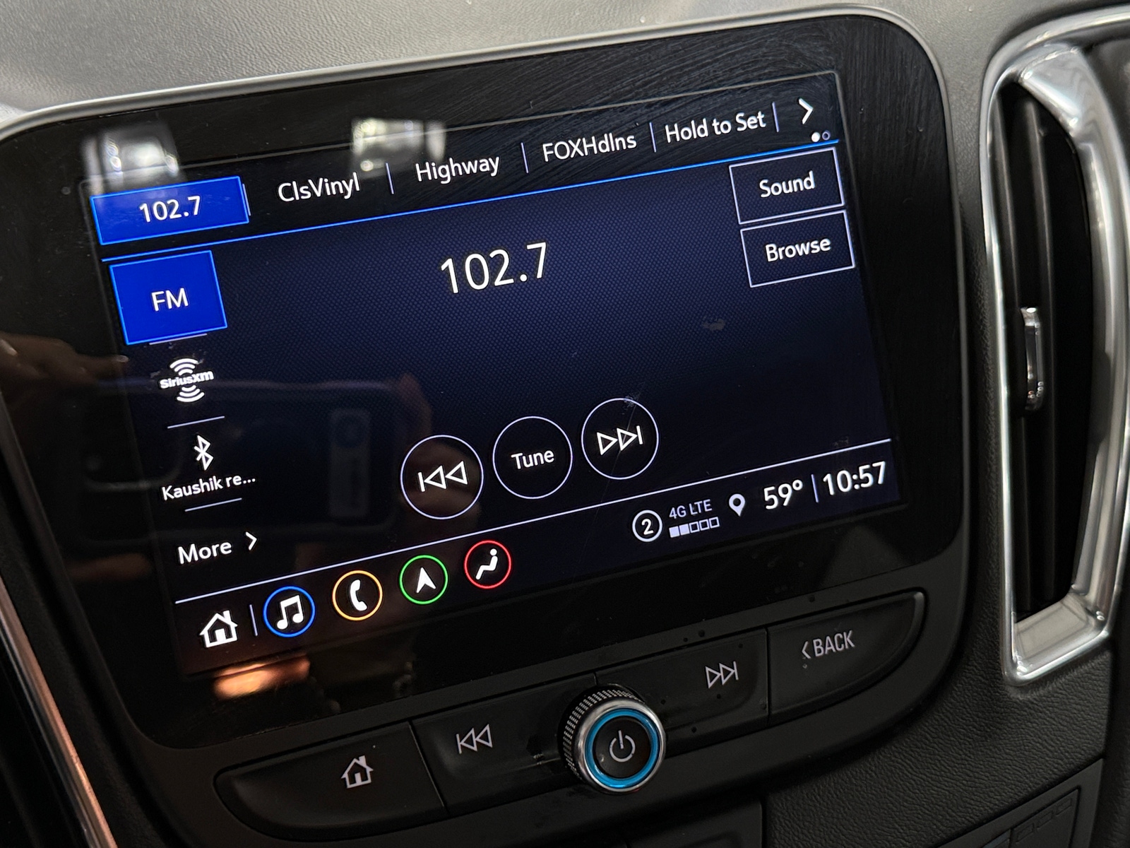 Thumbnail: 2024 Chevrolet Malibu - 3