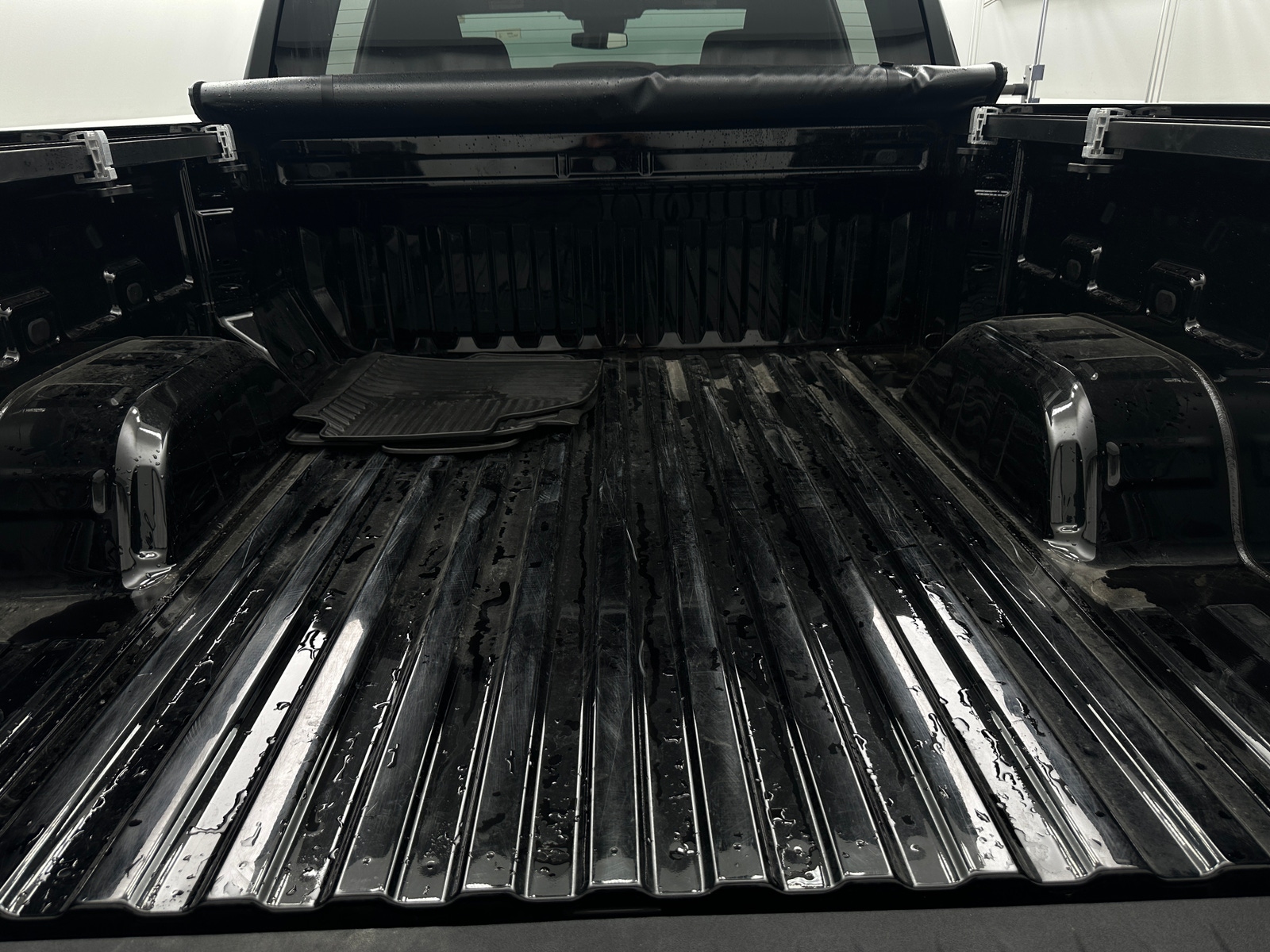 Thumbnail: 2025 Chevrolet Silverado 1500 - 7