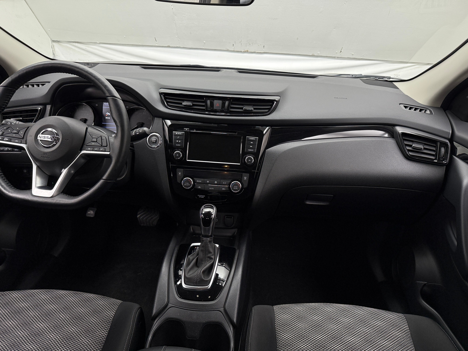 Thumbnail: 2021 Nissan Rogue Sport - 3