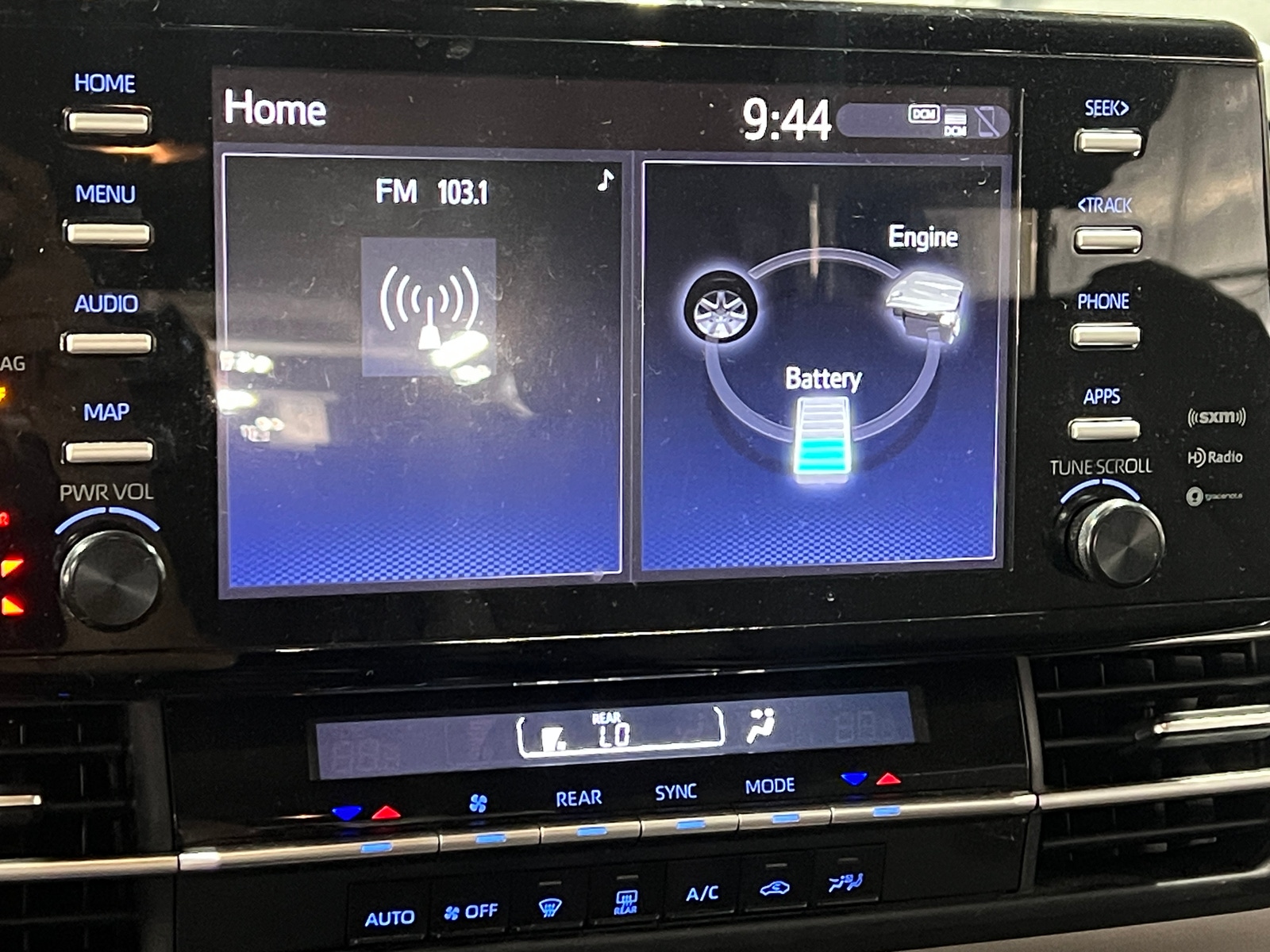 Thumbnail: 2023 Toyota Sienna - 4