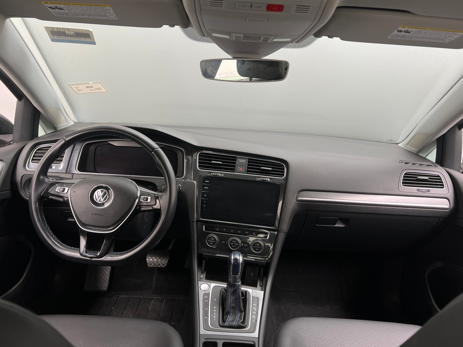 Thumbnail: 2019 Volkswagen e-Golf - 2