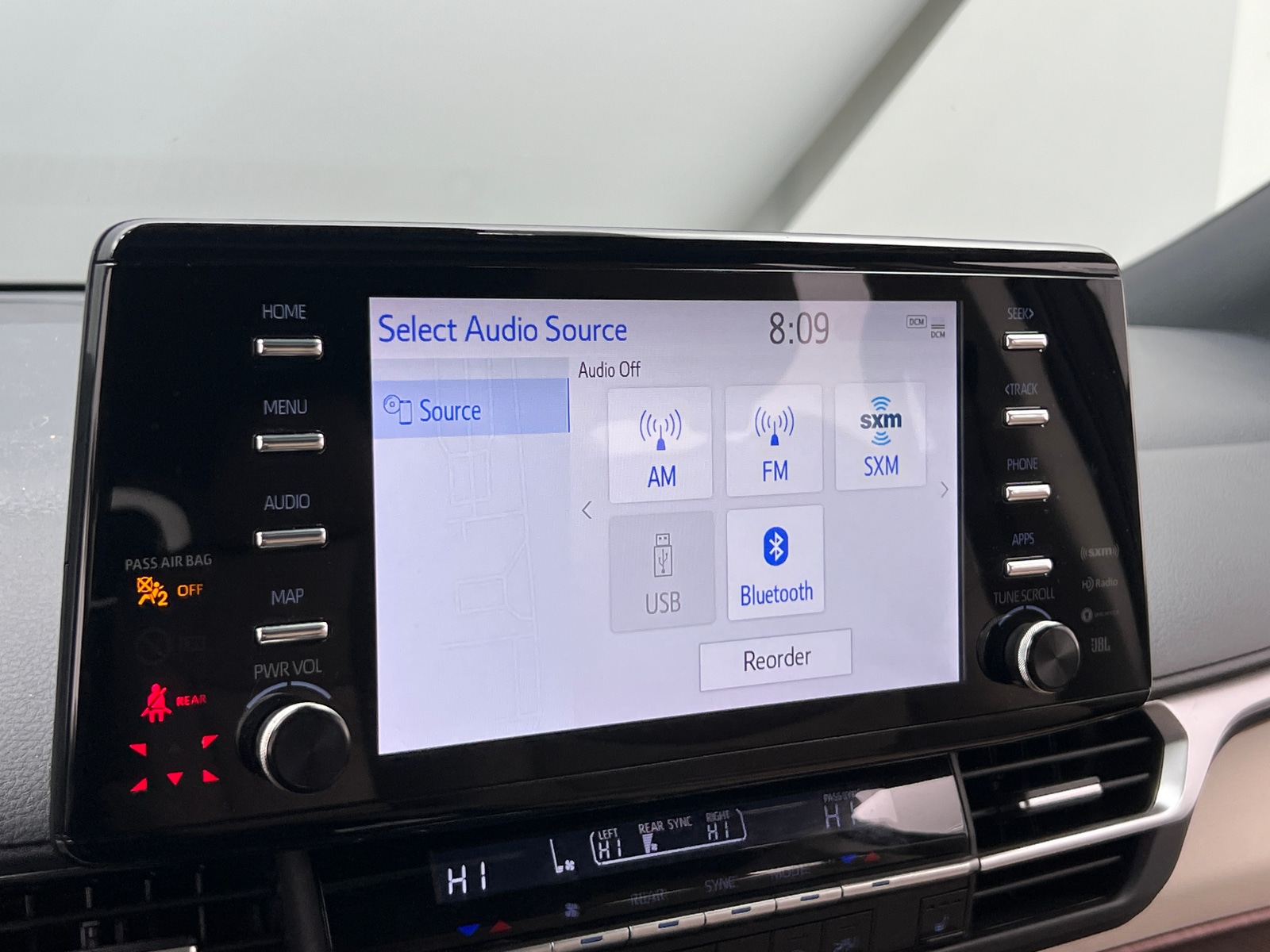 Thumbnail: 2022 Toyota Sienna - 3