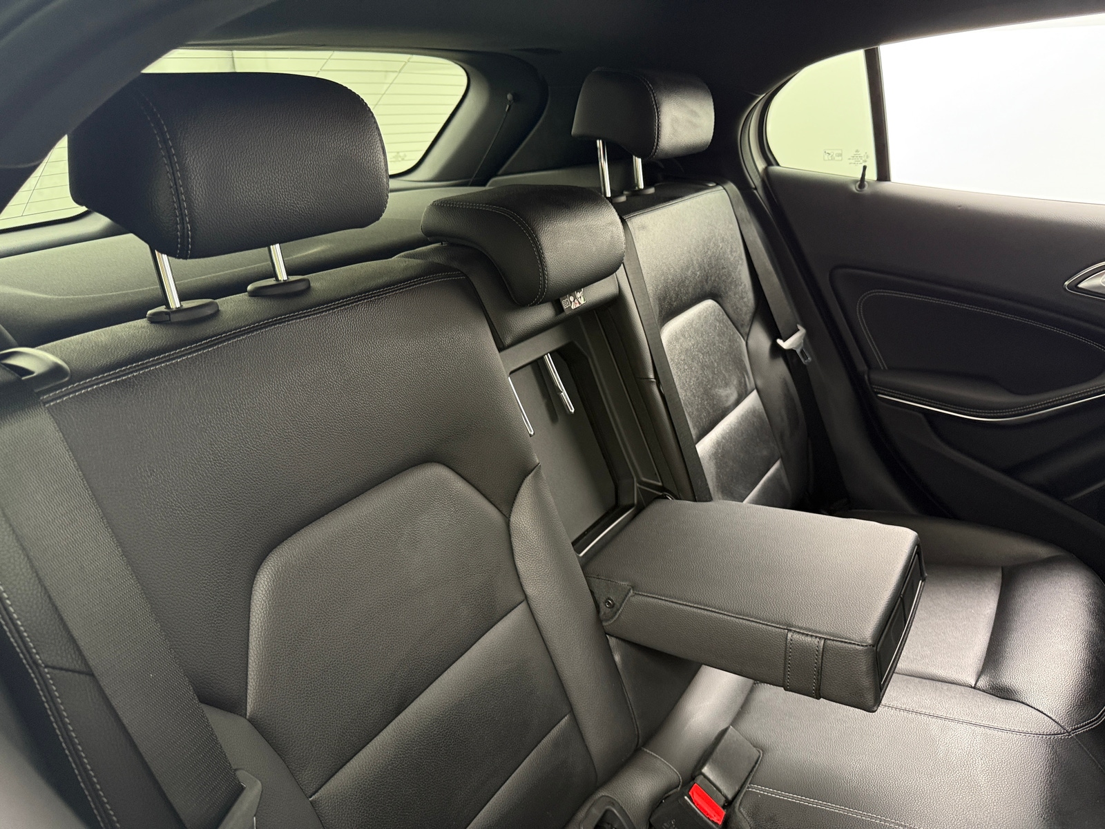 Thumbnail: 2018 Mercedes-Benz GLA - 5