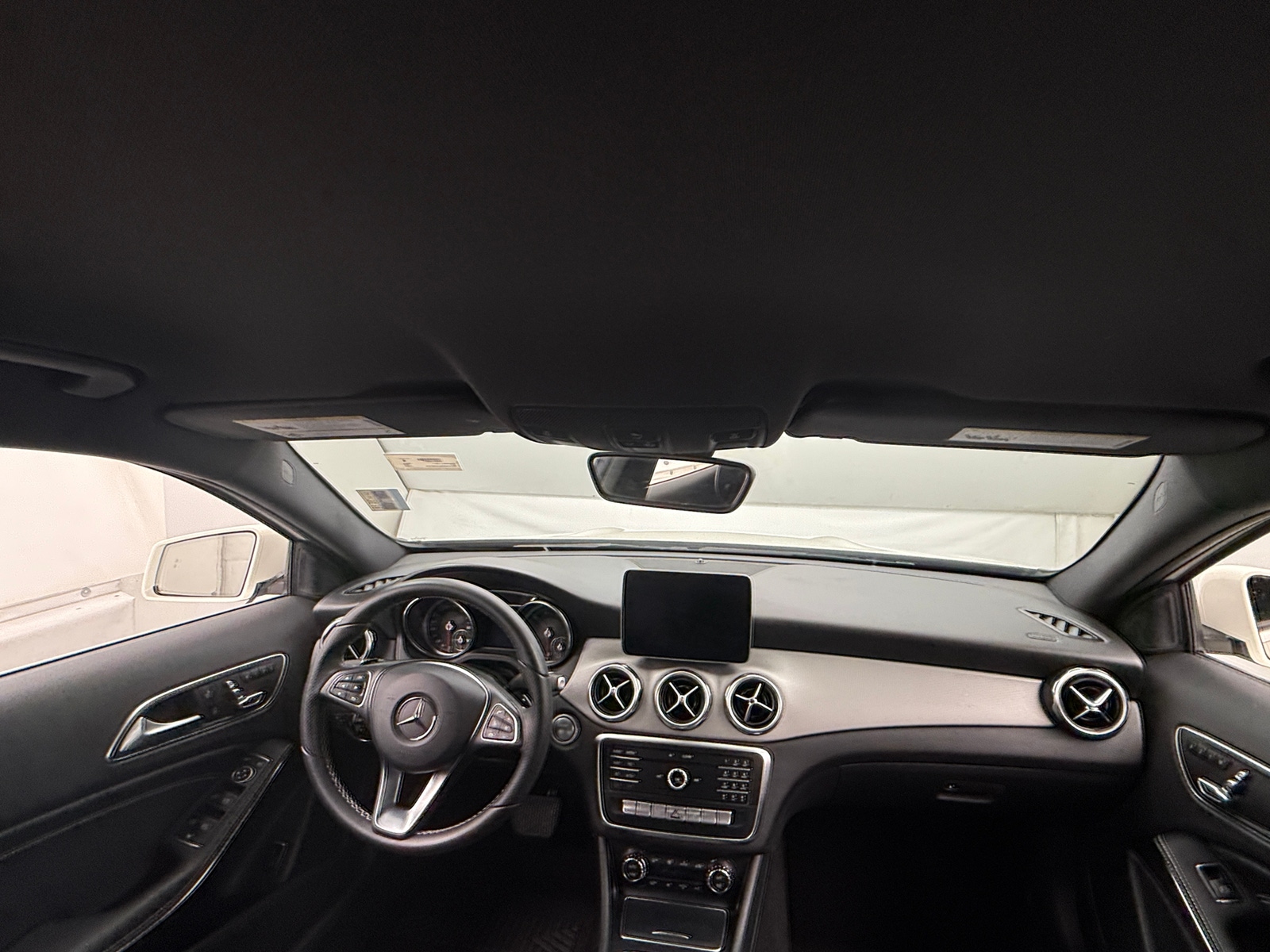 Thumbnail: 2018 Mercedes-Benz GLA - 2