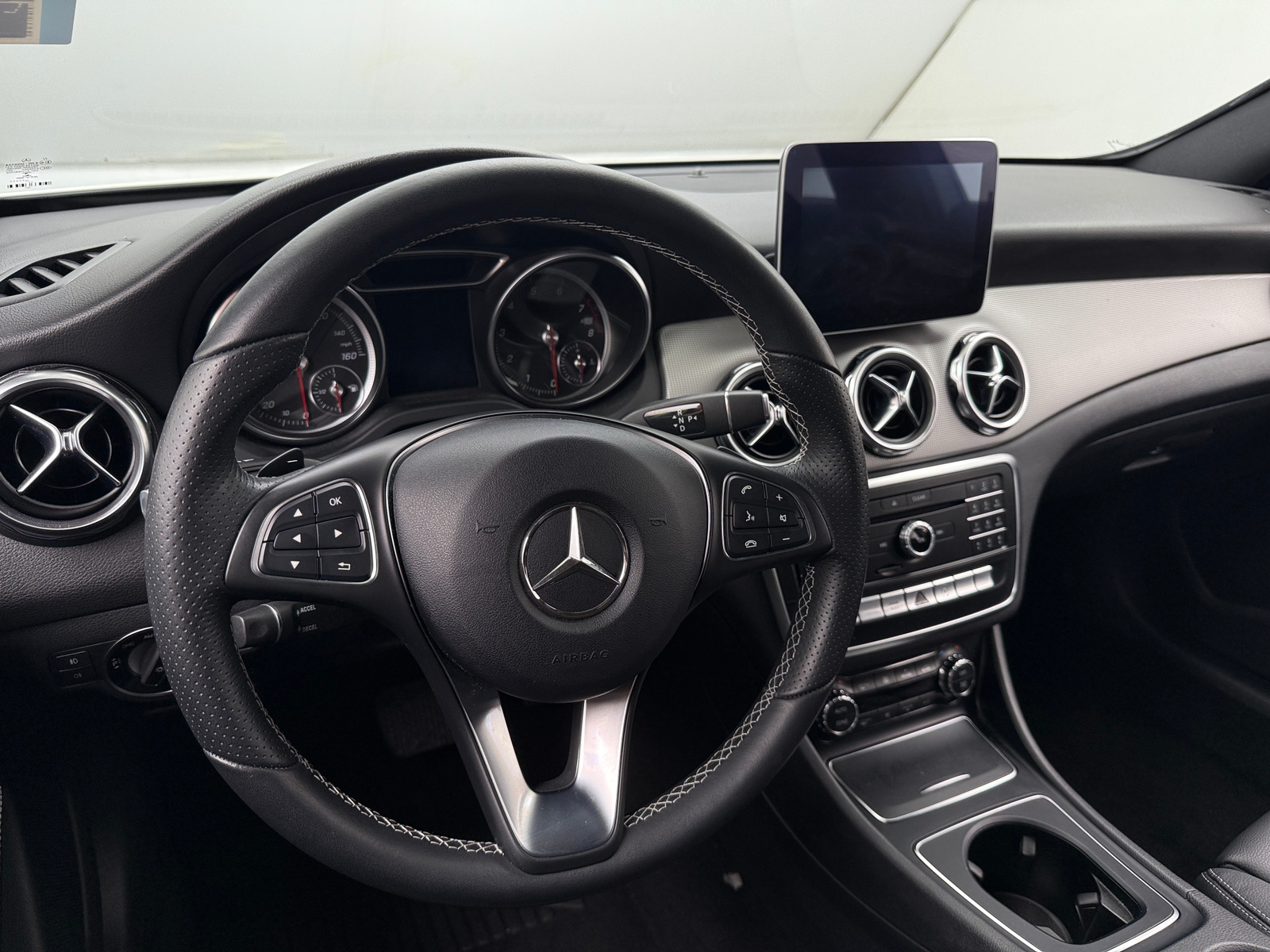 Thumbnail: 2018 Mercedes-Benz GLA - 4