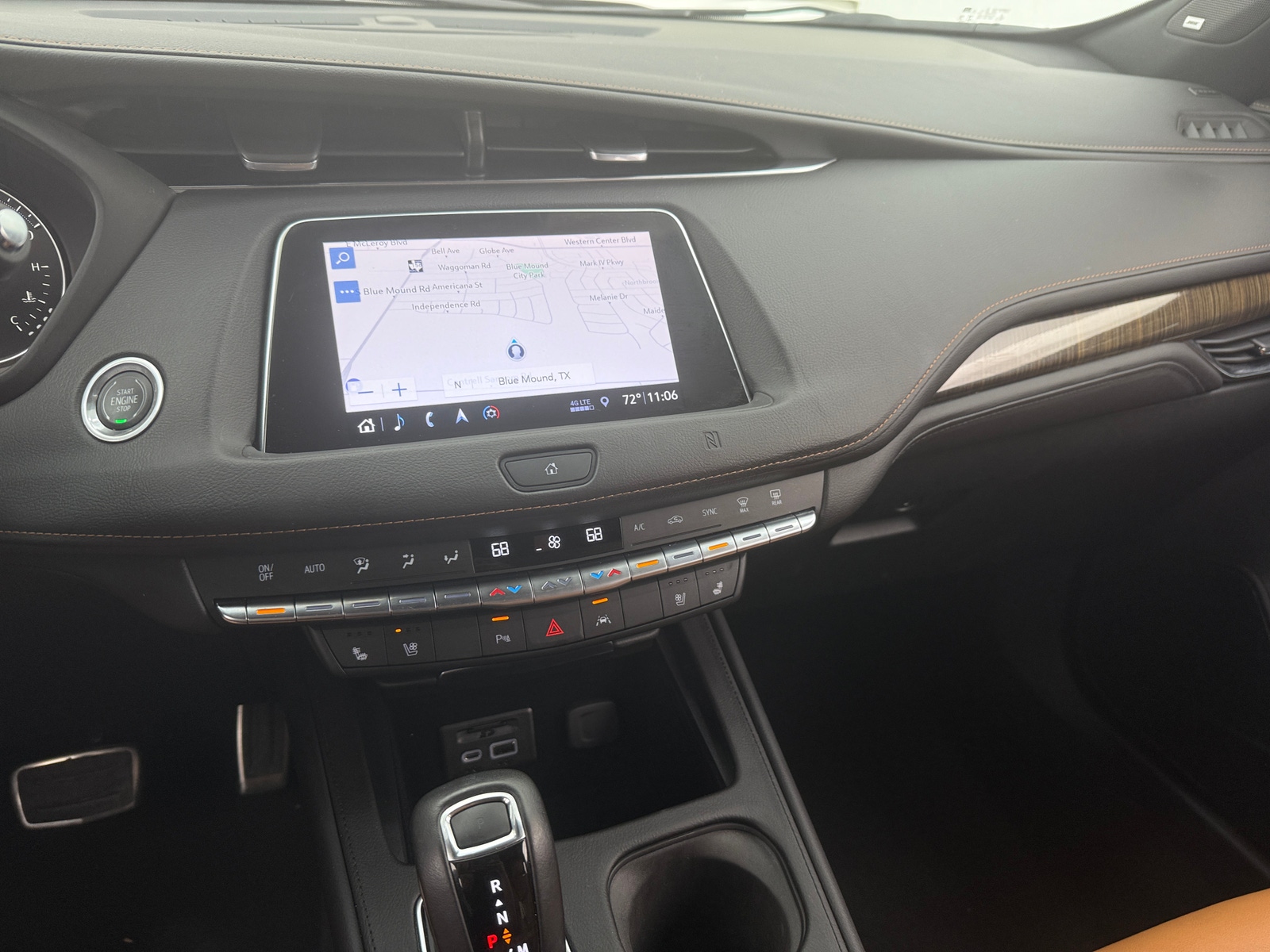 Thumbnail: 2019 Cadillac XT4 - 3