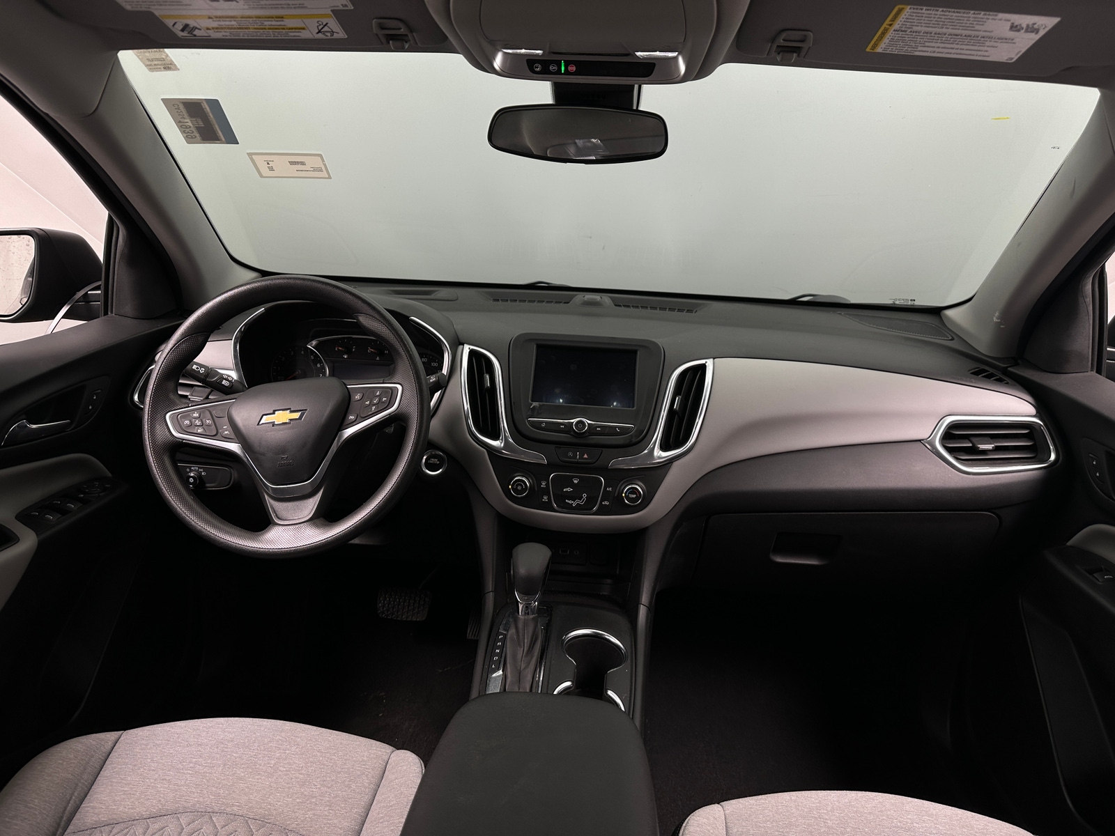 Thumbnail: 2022 Chevrolet Equinox - 3