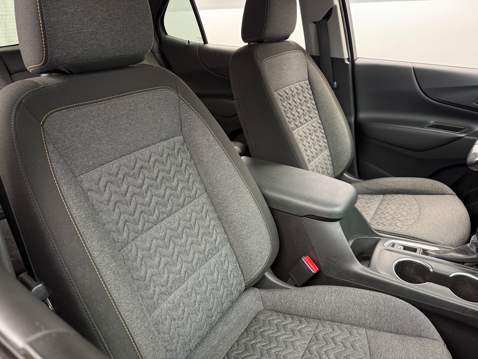 Thumbnail: 2022 Chevrolet Equinox - 2