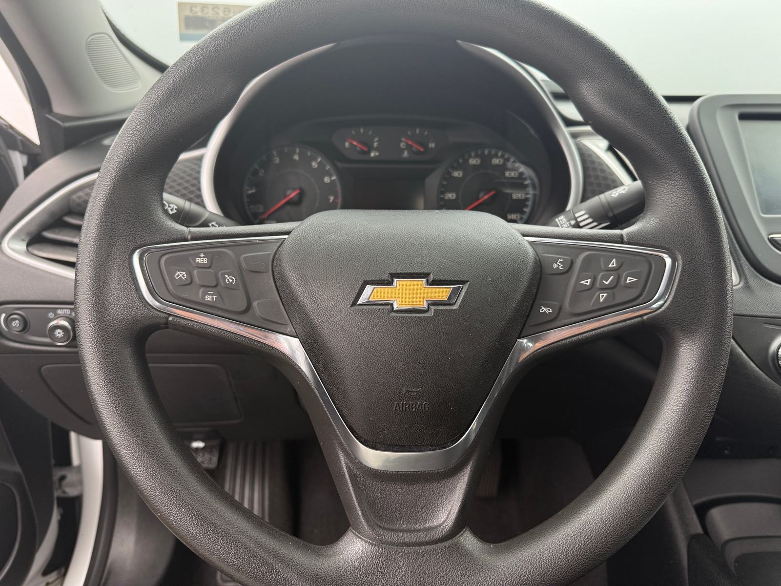 Thumbnail: 2018 Chevrolet Malibu - 5